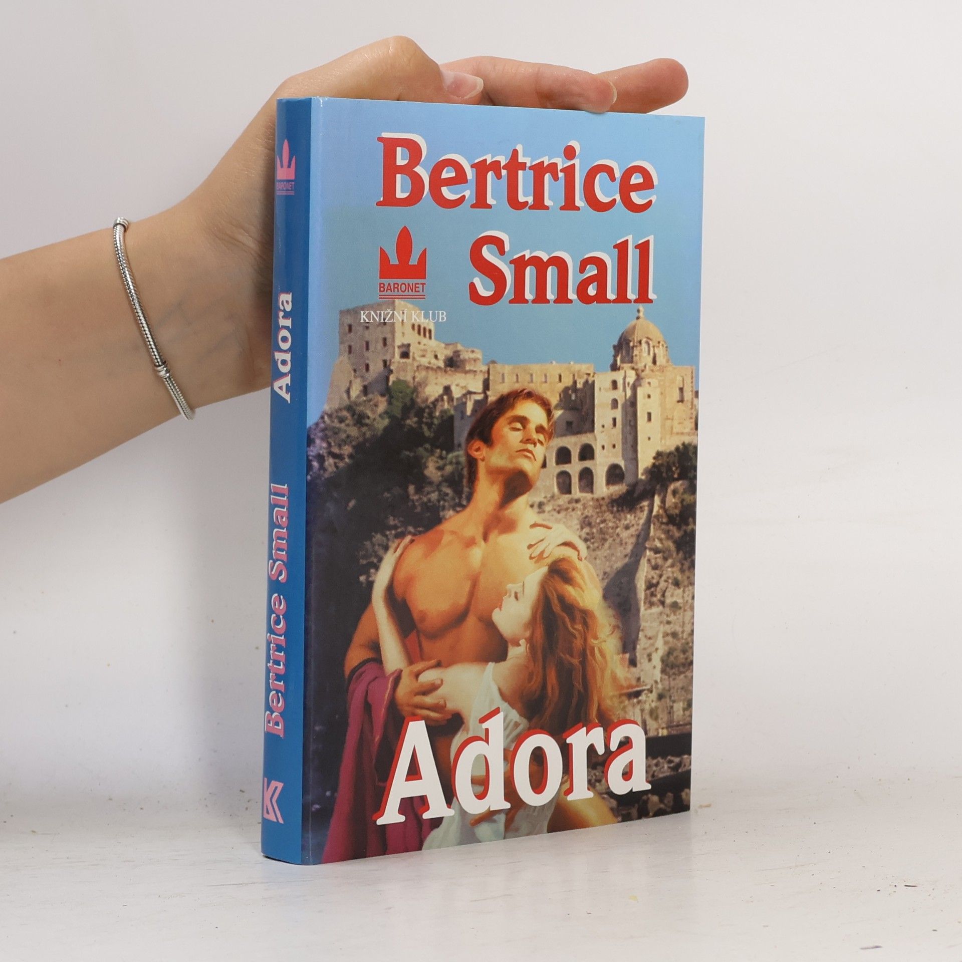 Bertrice Small Adora
