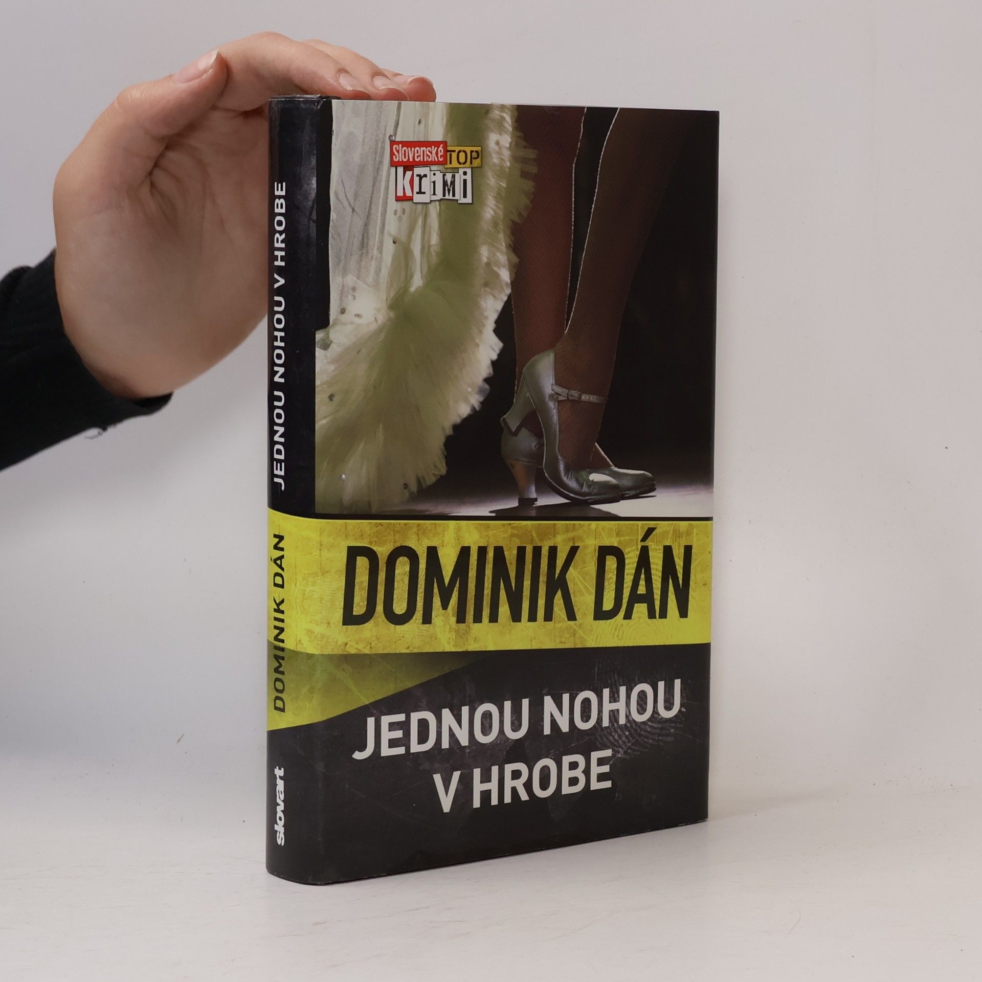 Dominik Dán Jednou nohou v hrobe
