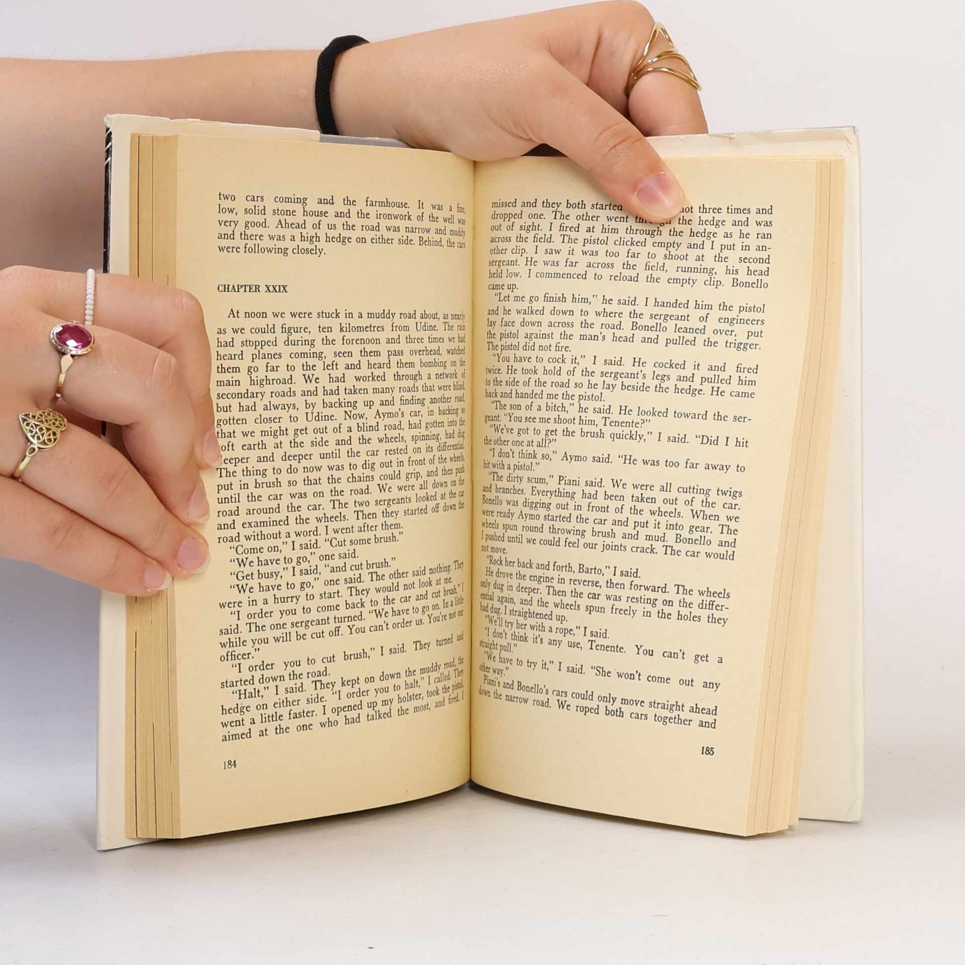 Ernest Hemingway A Farewell to Arms