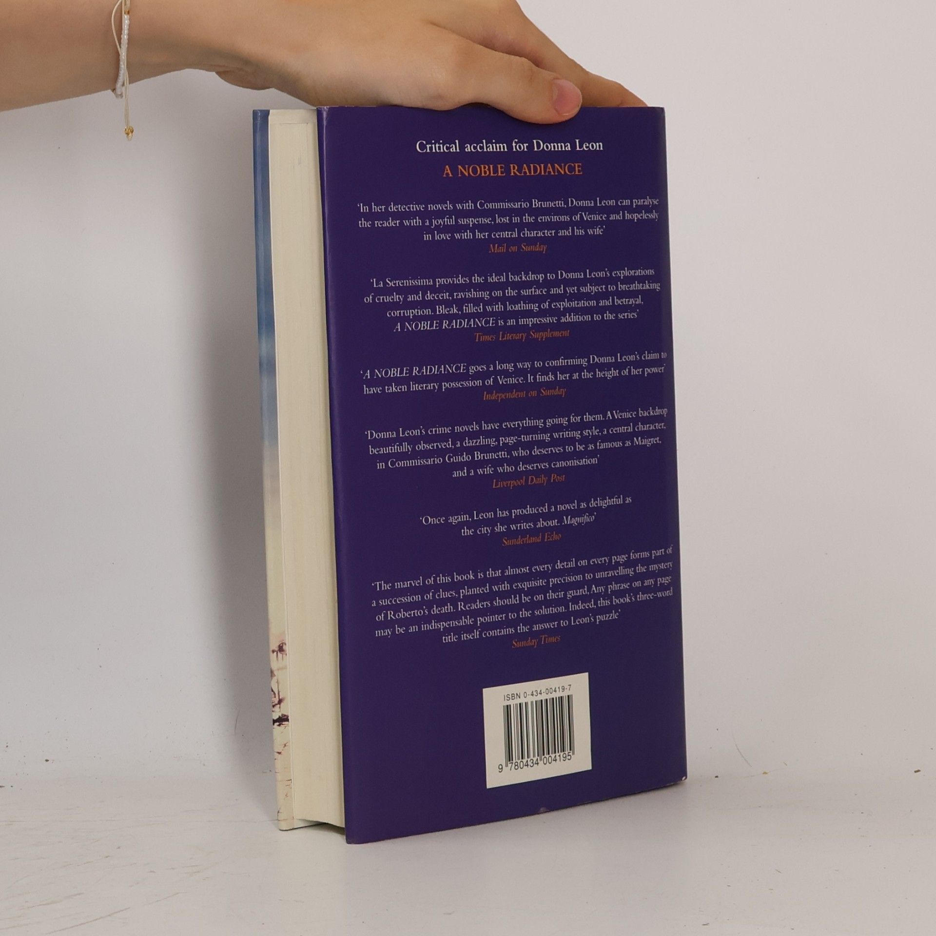 Donna Leon Fatal Remedies