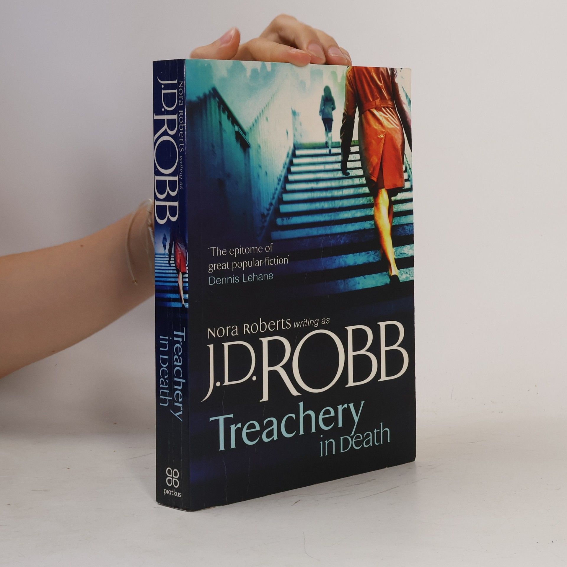 J.D. Robb Treachery in Death