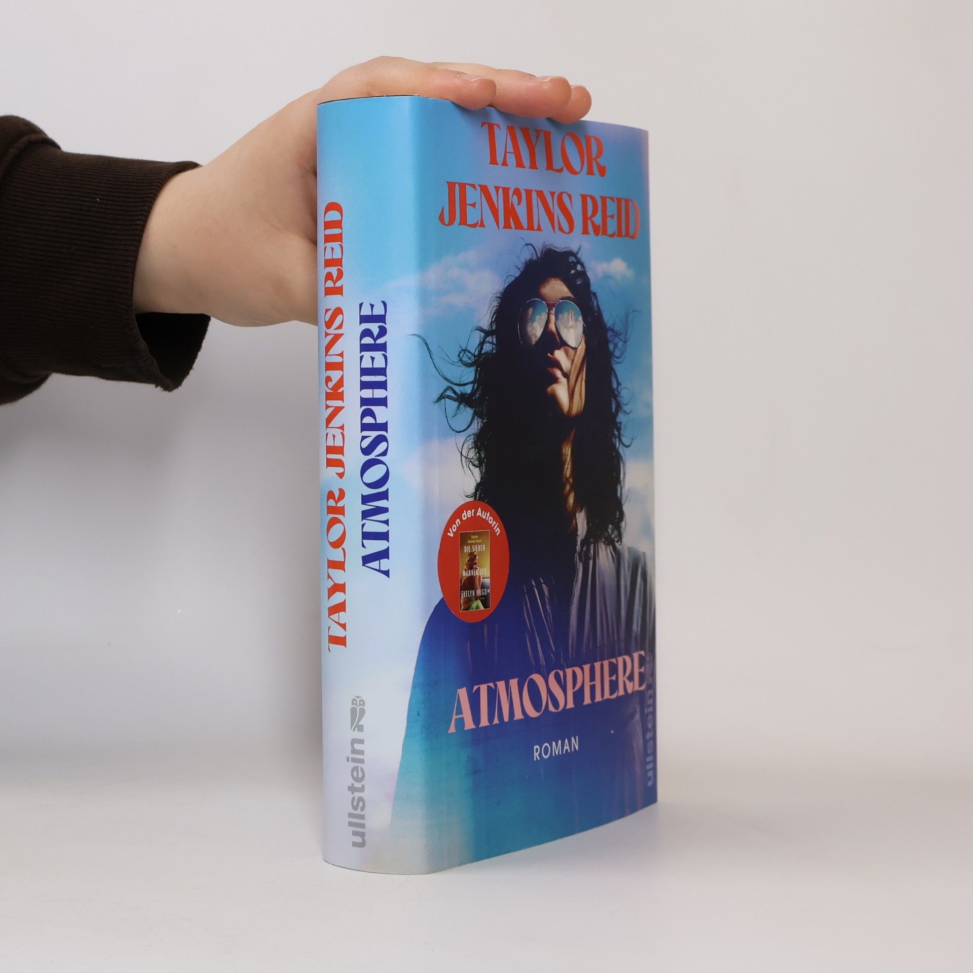 Taylor Jenkins Reid Atmosphere