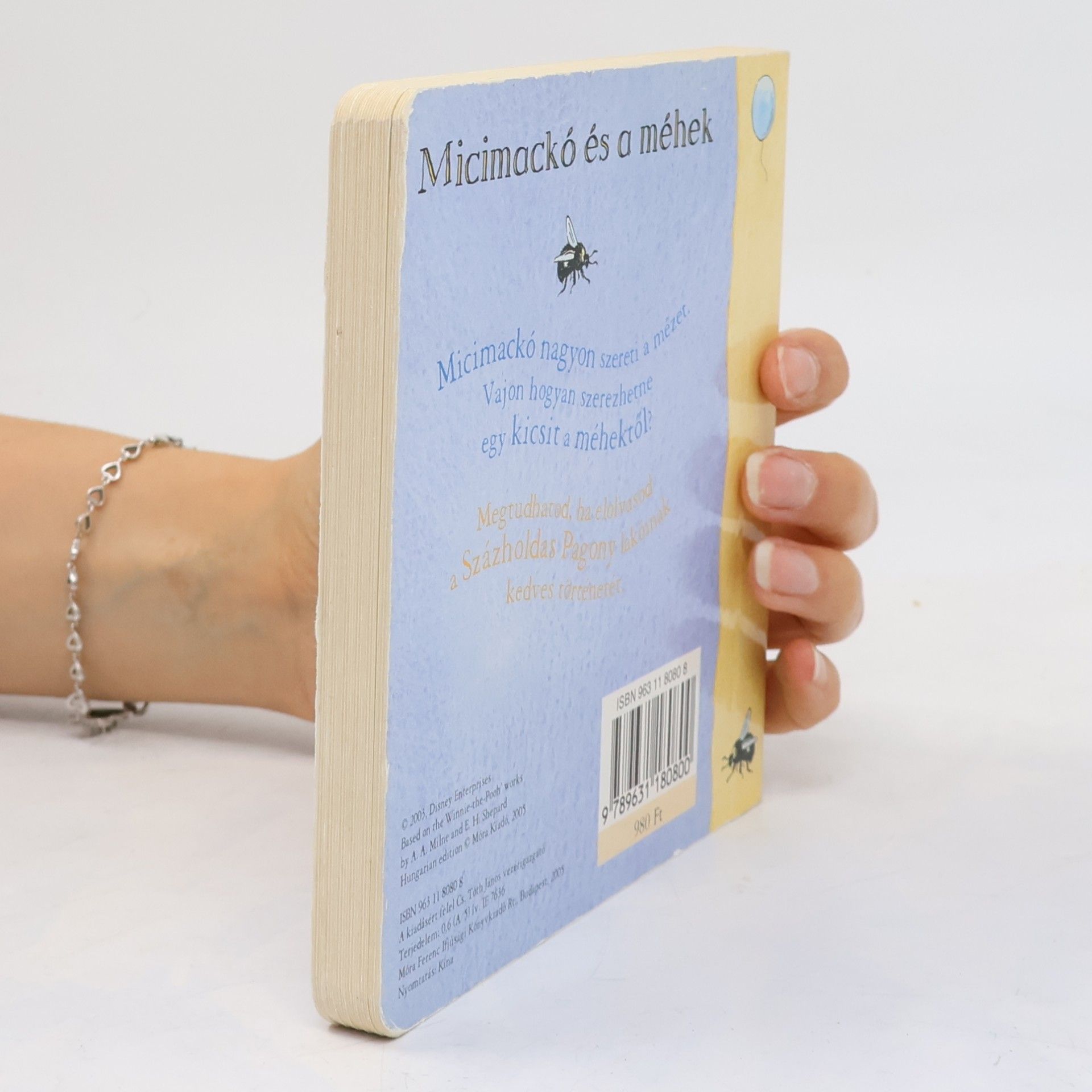 A.A. Milne Micimackó és a méhek