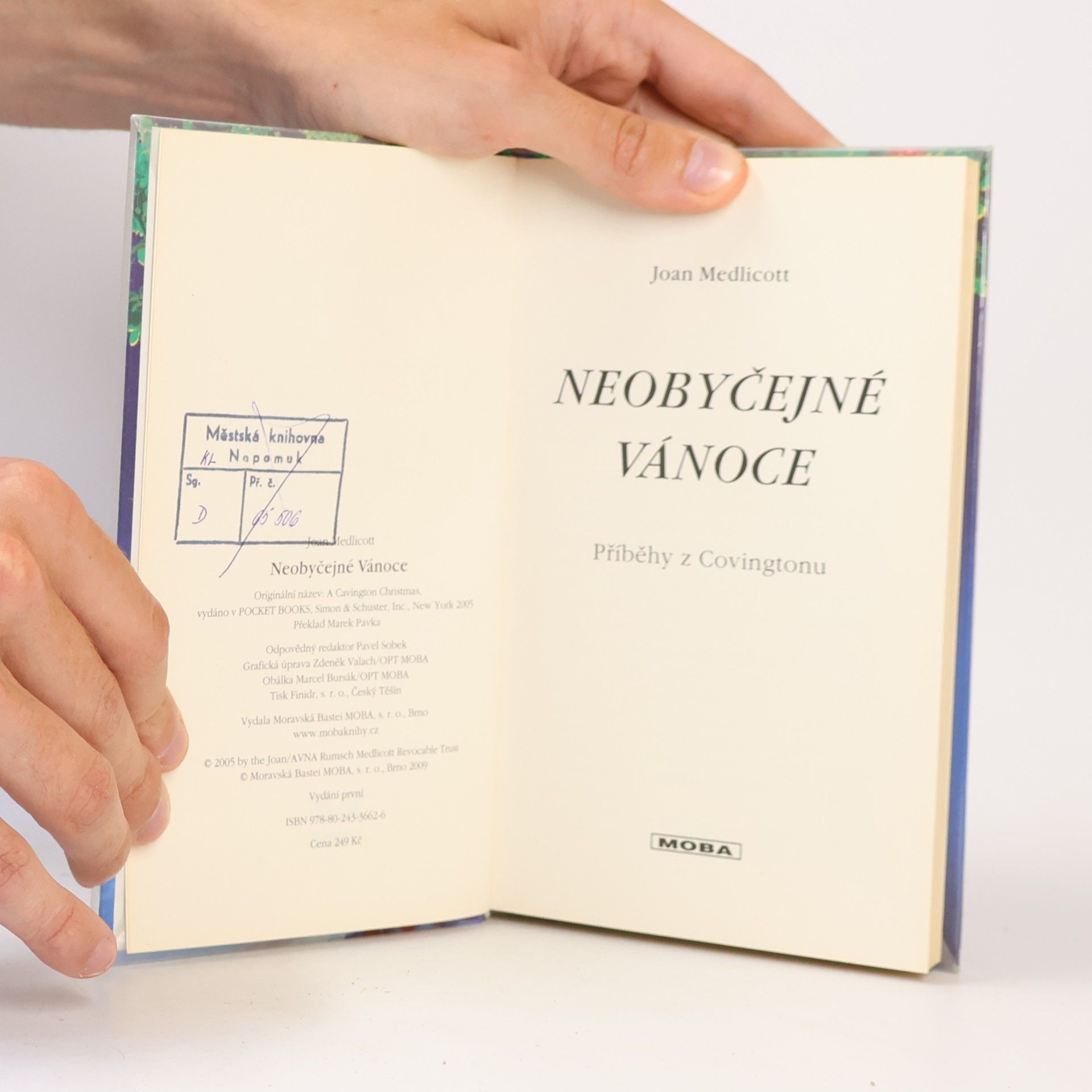Joan Medlicott Neobyčejné Vánoce