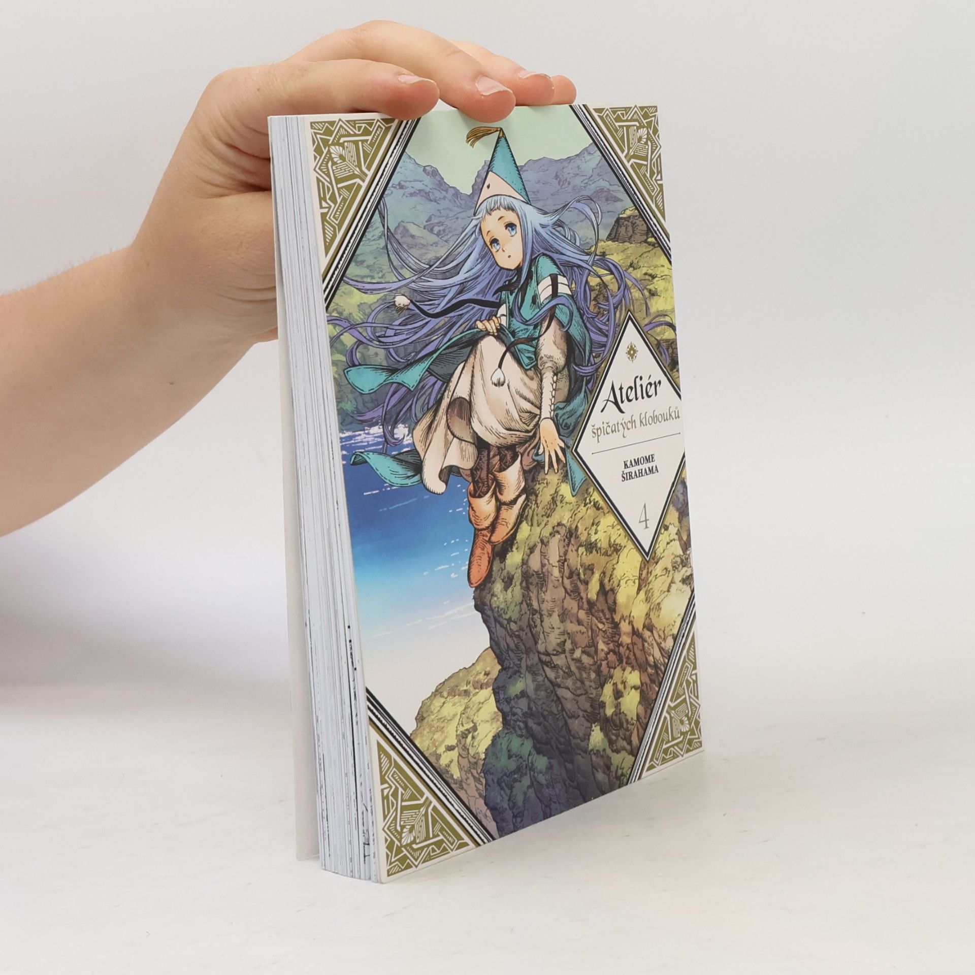 Kamome Shirahama Ateliér špičatých klobouků 4