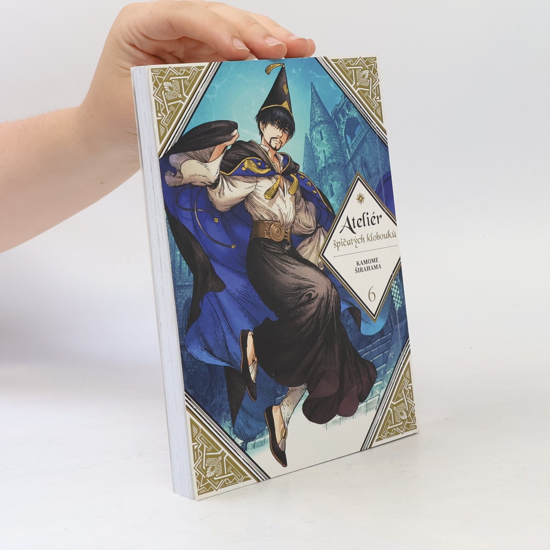 Kamome Shirahama Ateliér špičatých klobouků. 6