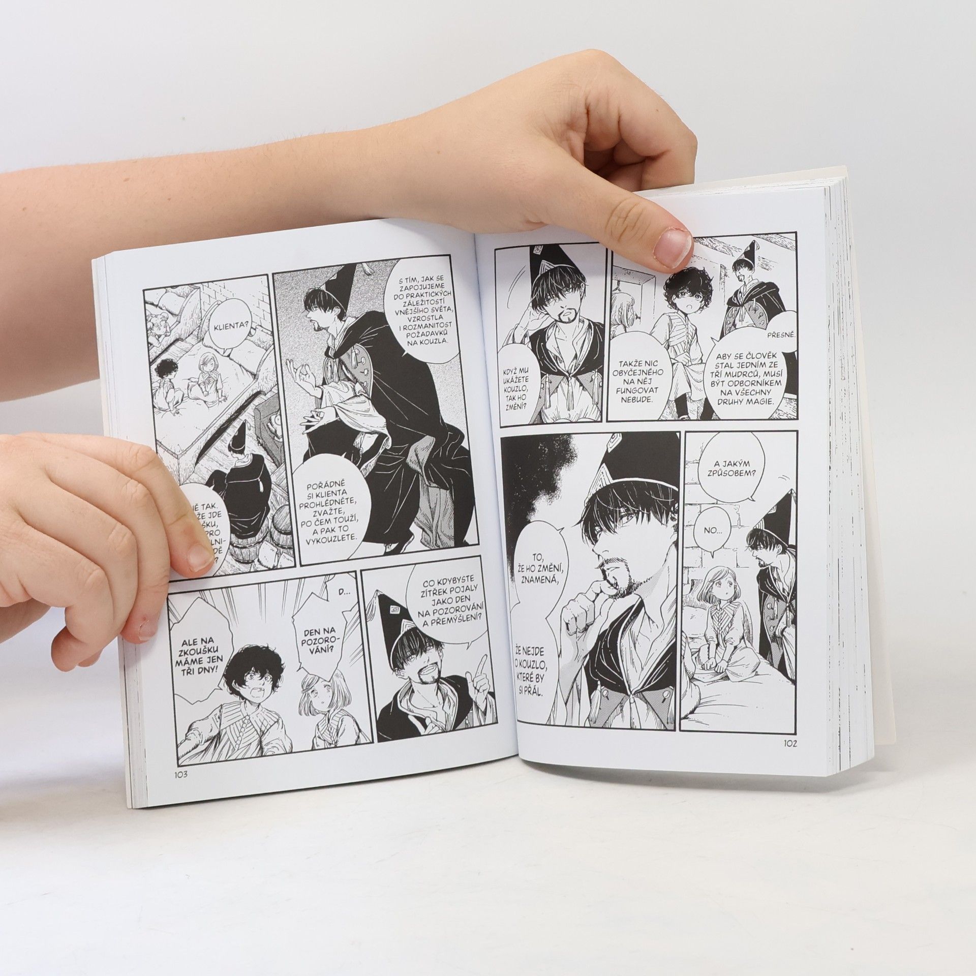 Kamome Shirahama Ateliér špičatých klobouků. 6
