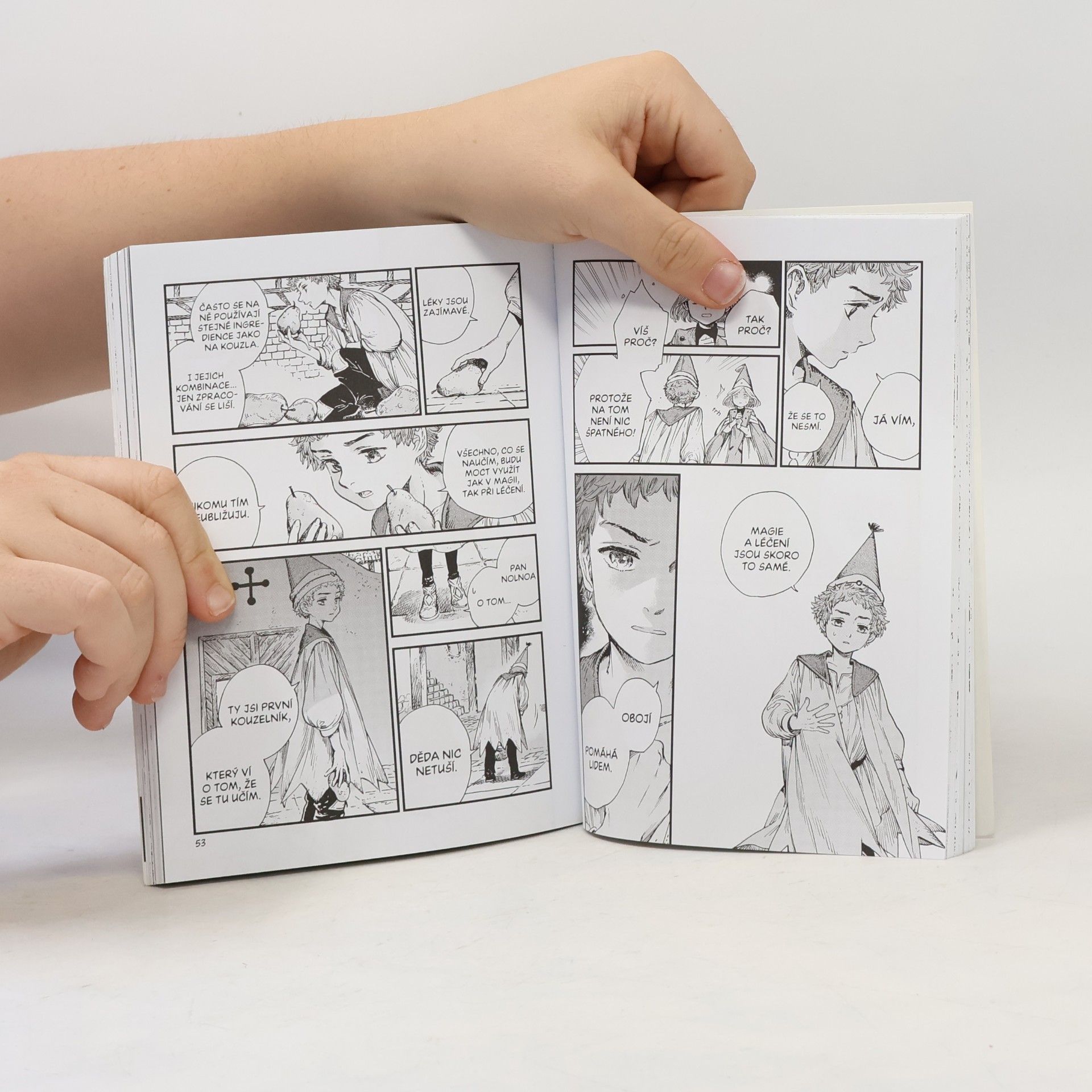 Kamome Shirahama Ateliér špičatých klobouků 8