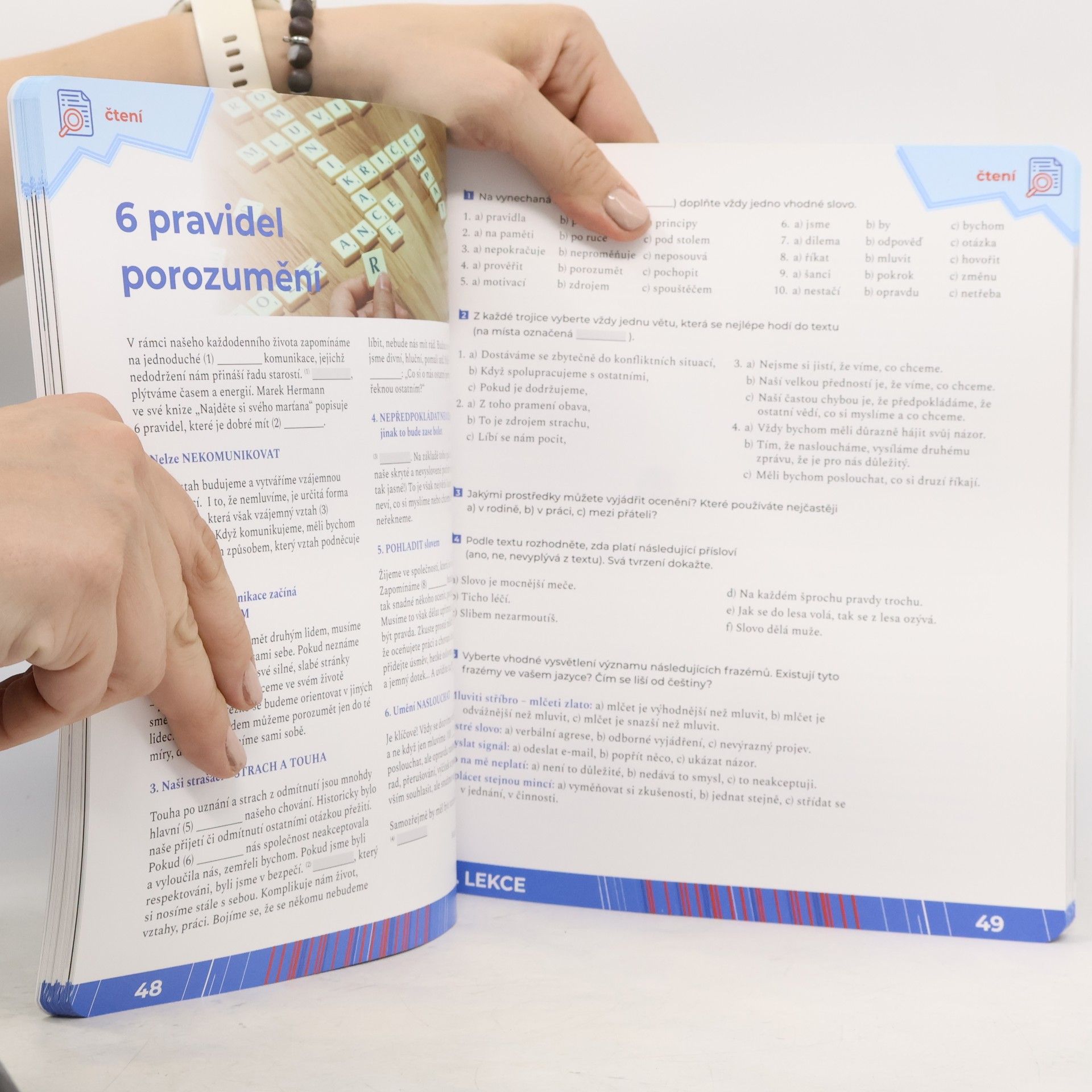 Božena Bednaříková Czech it up! 5 : čeština pro cizince : úroveň C1 : učebnice = Czech for foreigners : level C1 : textbook