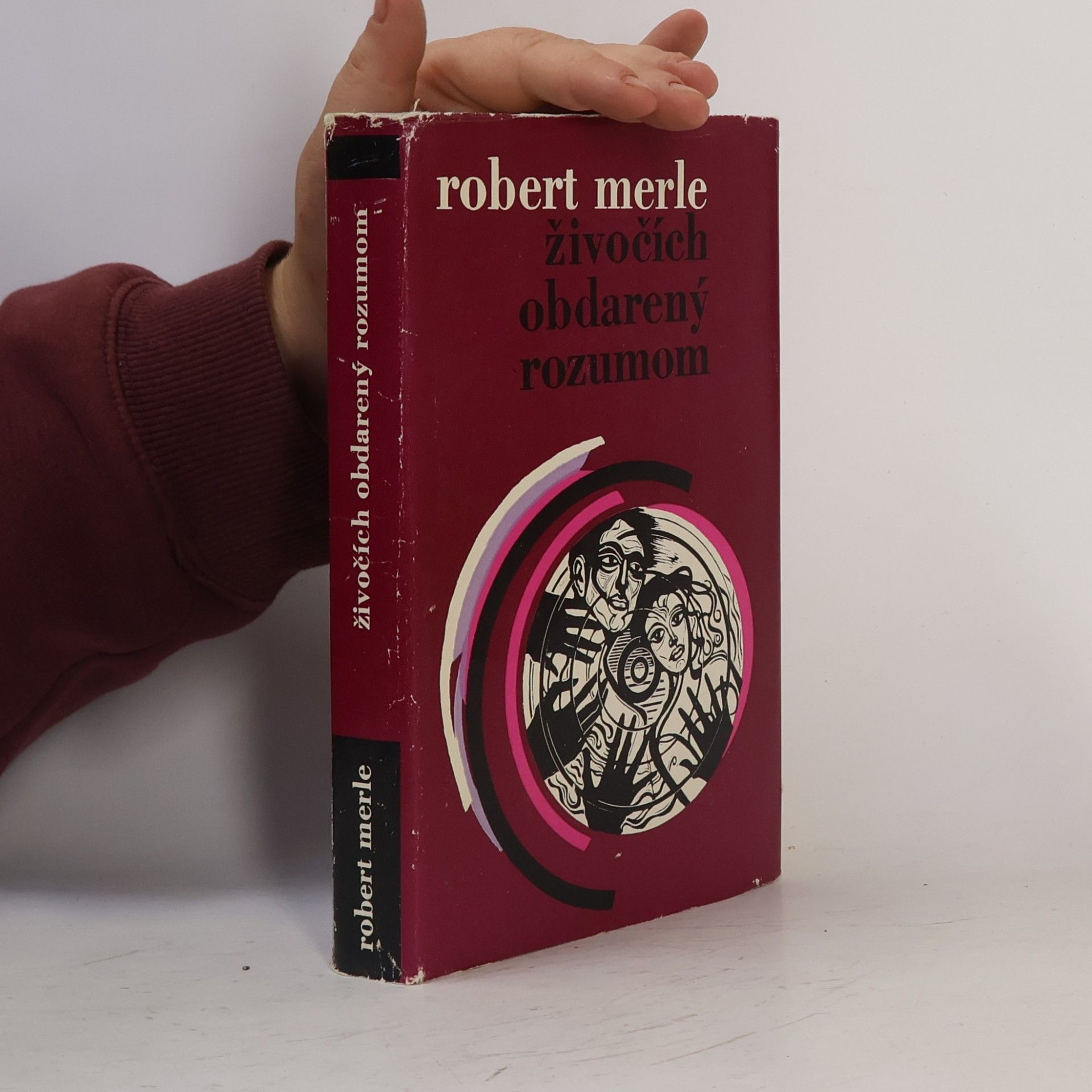 Robert Merle Živočích obdarený rozumom