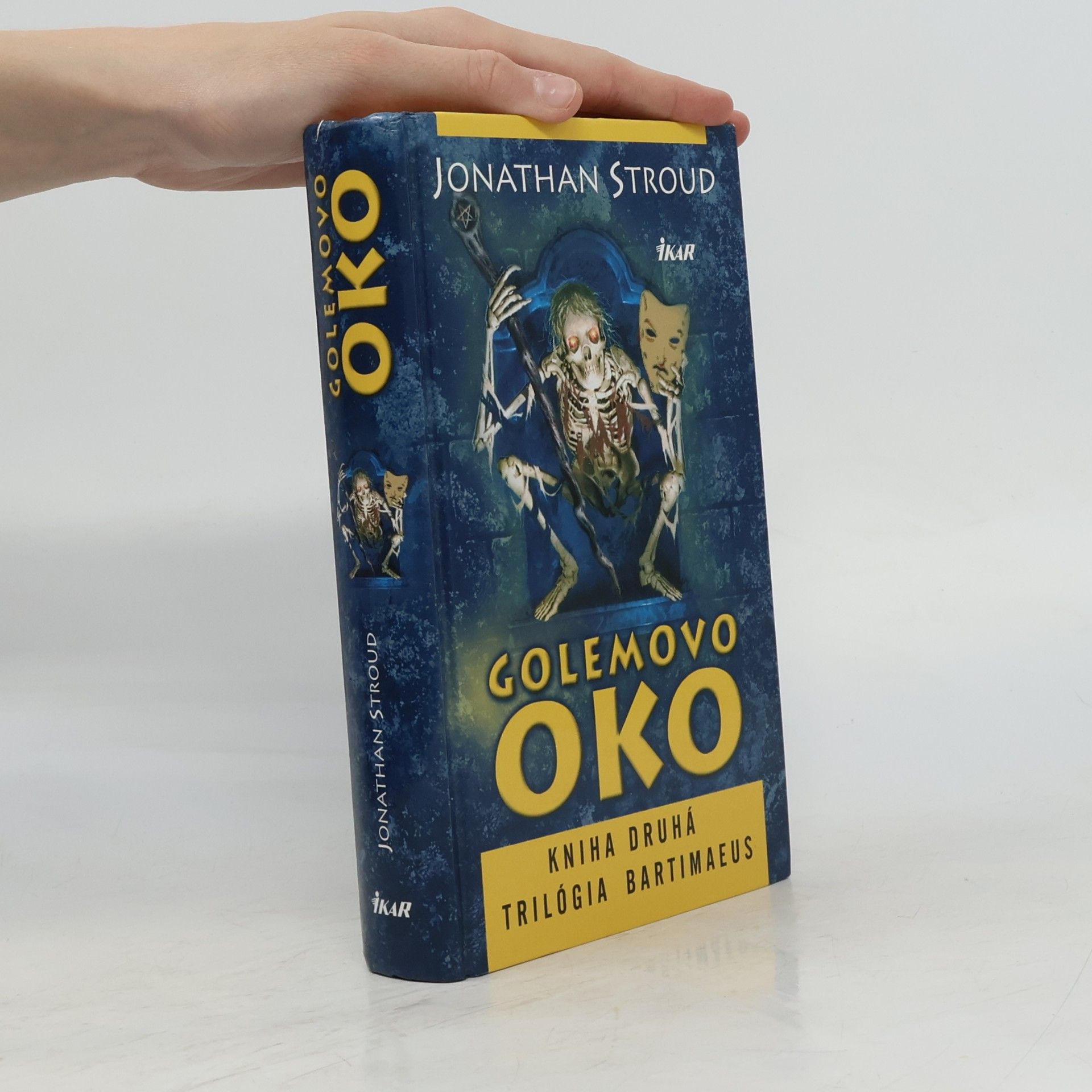 Jonathan Stroud Golemovo oko
