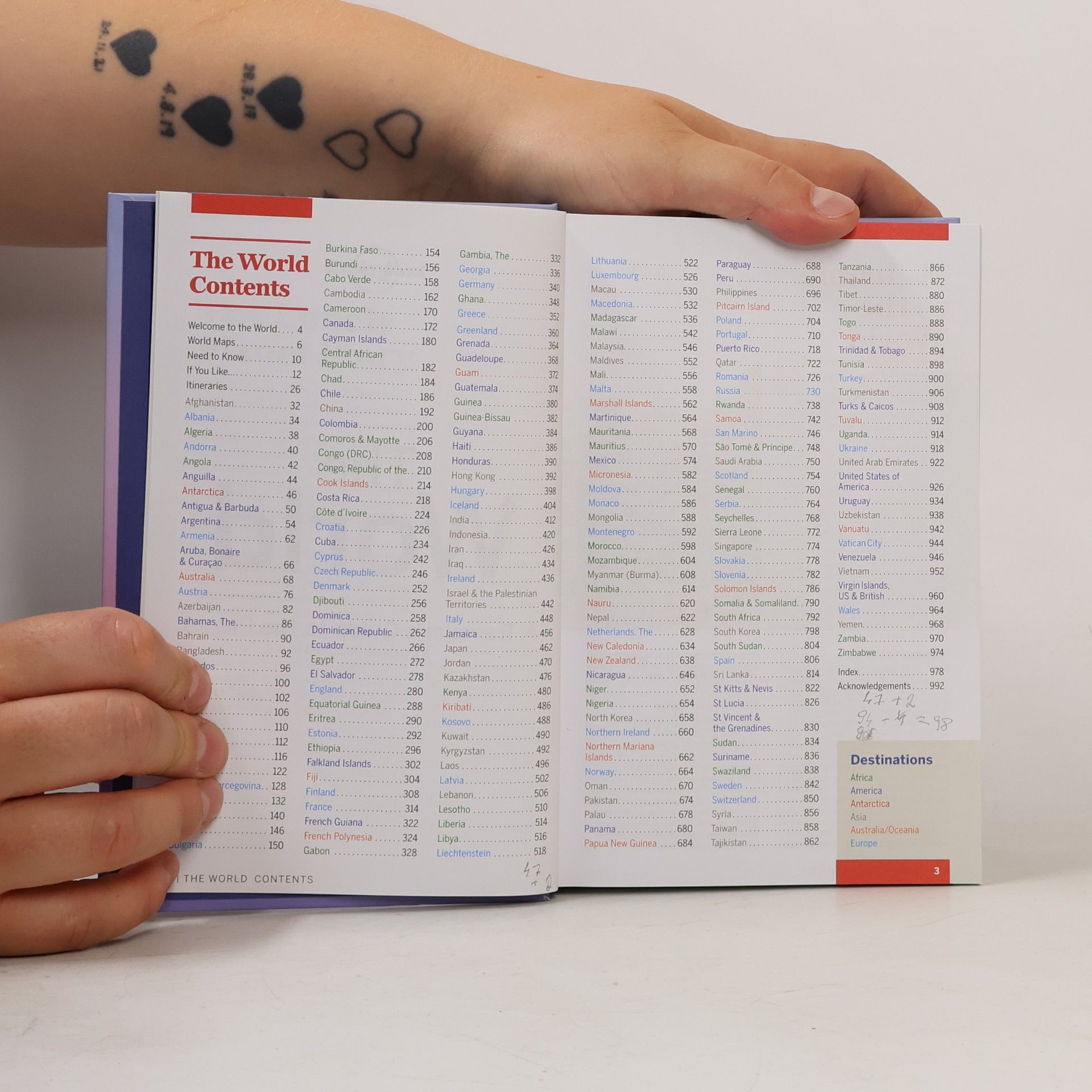 Autorenkollektiv The World : A Traveller's Guide to the Planet