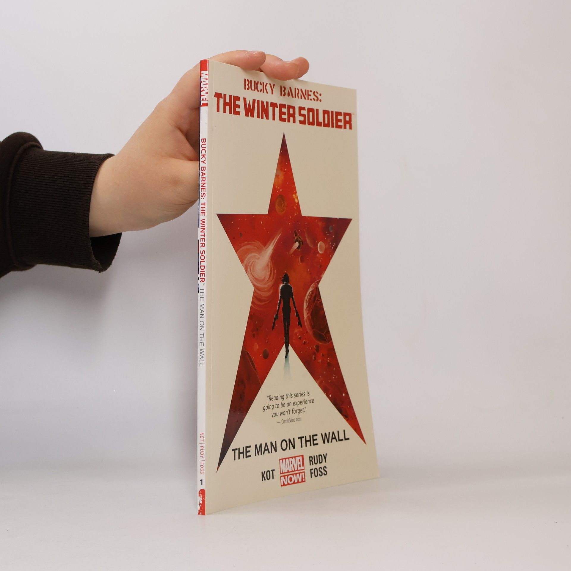 Aleš Kot Bucky Barnes: The Winter Soldier Volume 1: The Man On The Wall