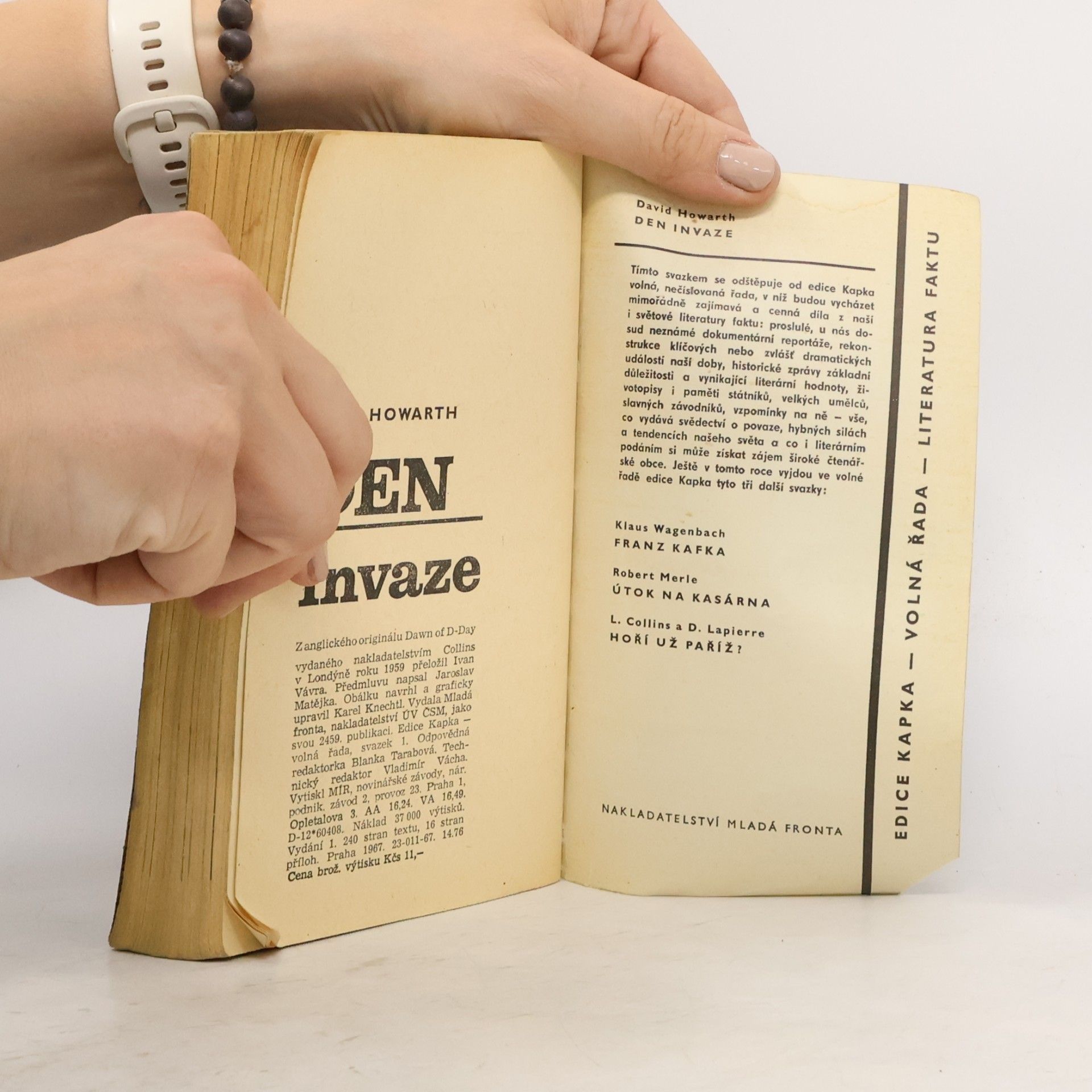 David Armine Howarth Den invaze