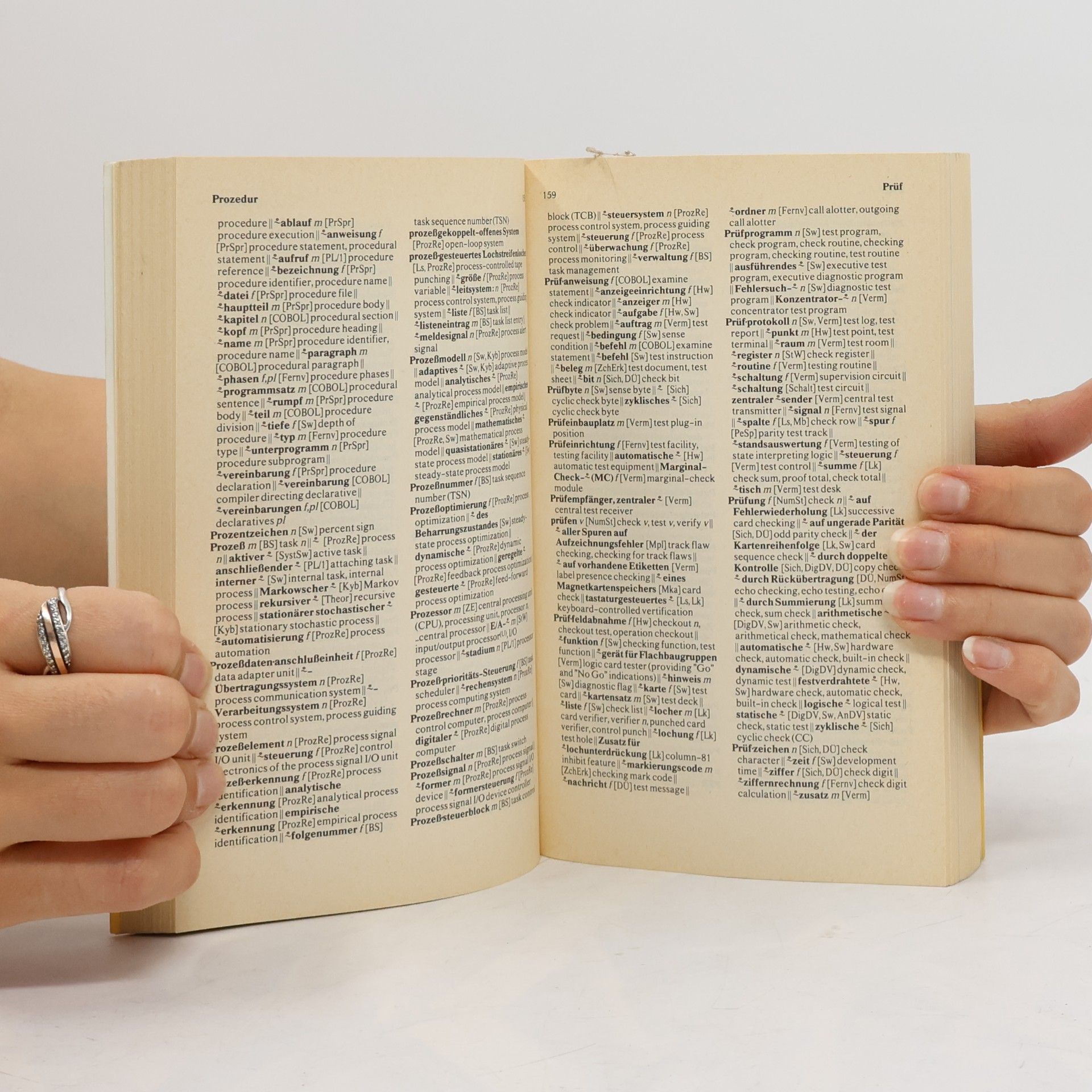 Karl Heinz Brinkmann Wörterbuch der Datentechnik. Data Systems Dictionary