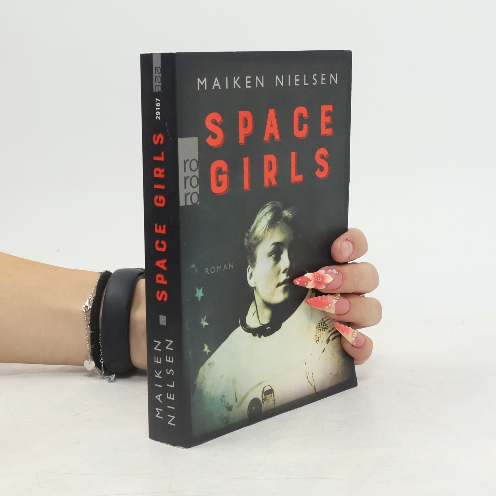 Maiken Nielsen Space Girls