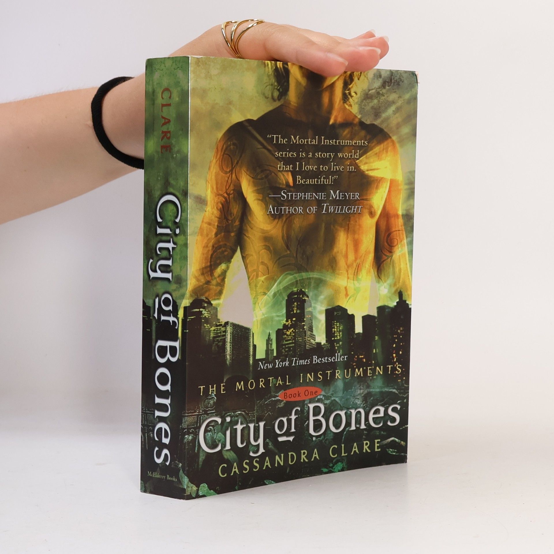 Cassandra Clare City of Bones