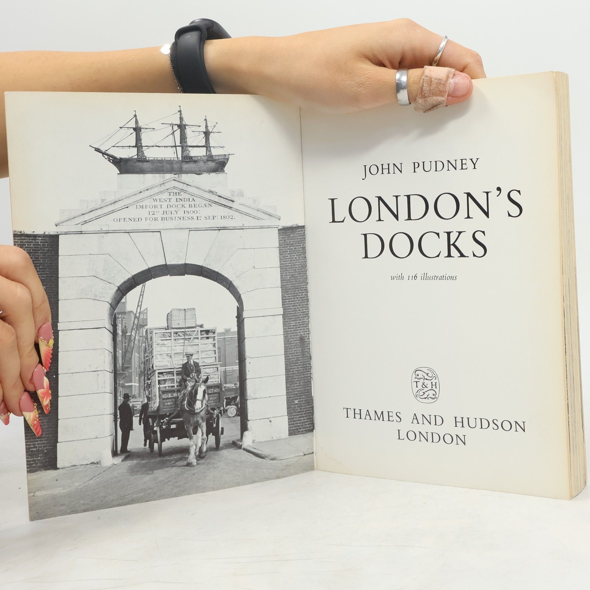 John Pudney London´s Docks