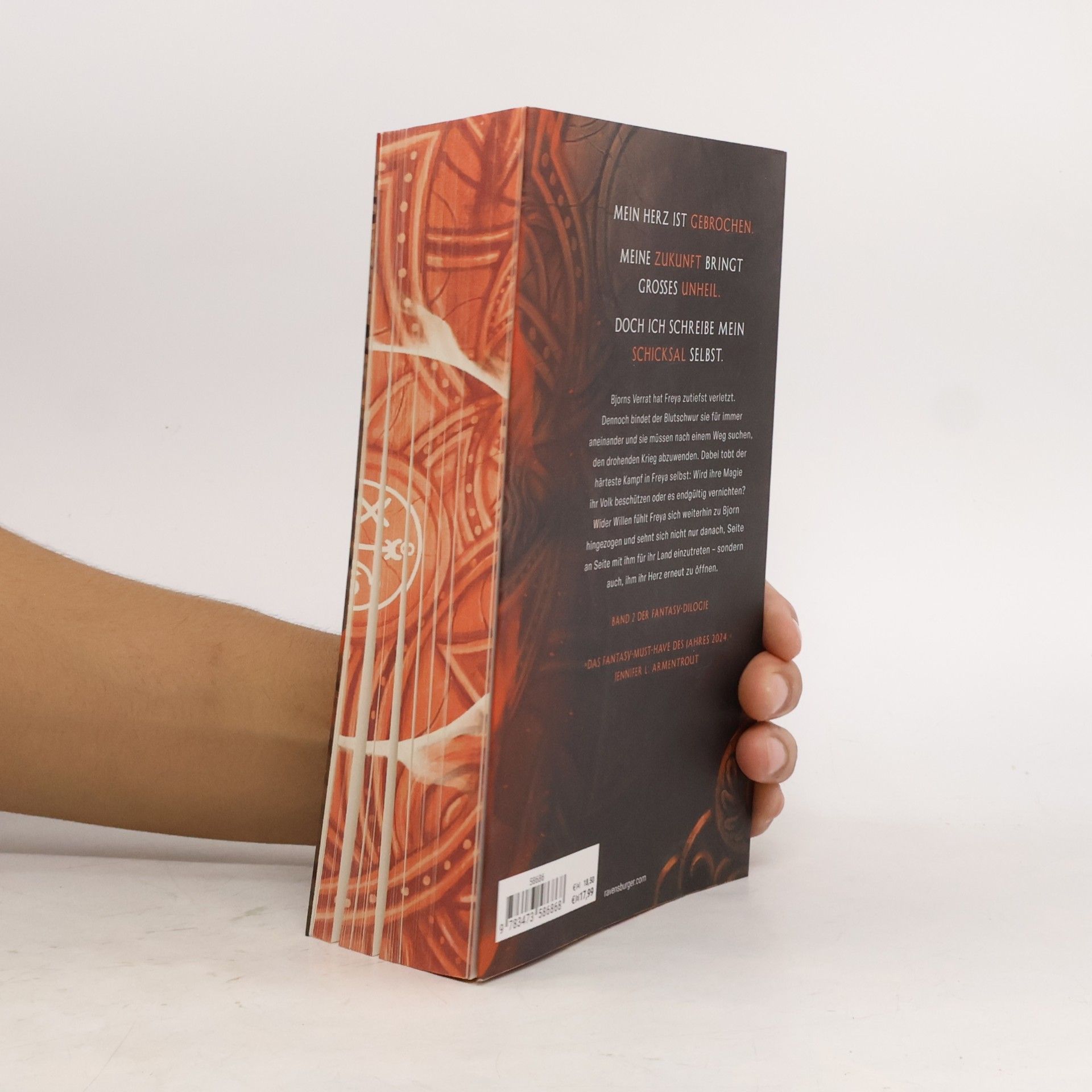 Andreas Decker Die Skaland-Saga - 2: A Curse Carved in Bone - Limitierte Auflage mit Farbschnitt