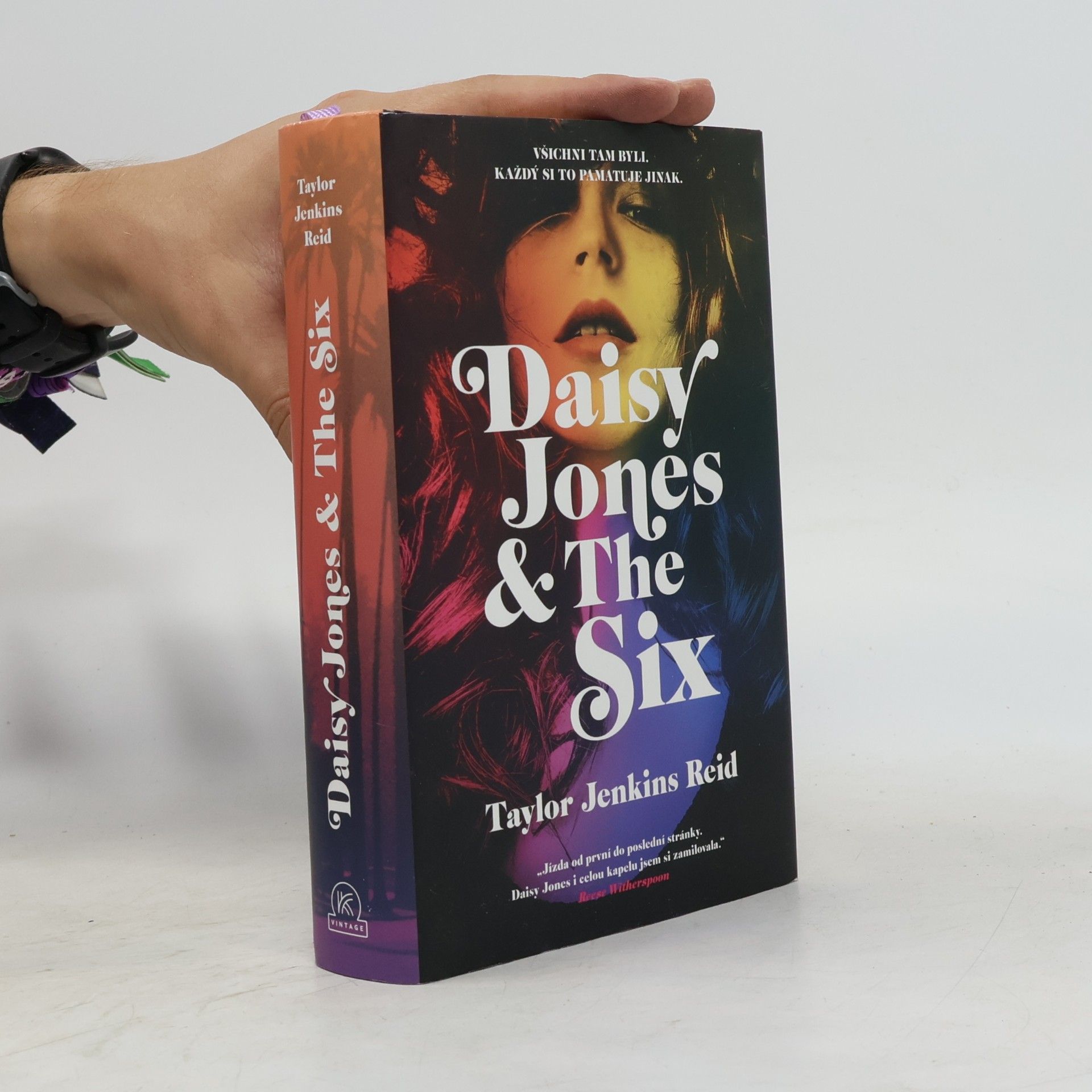 Taylor Jenkins Reid Daisy Jones & The Six