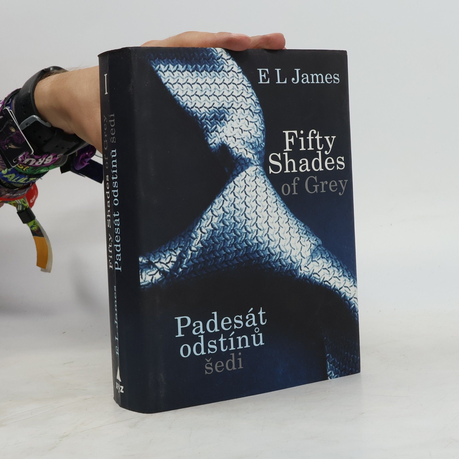 E. L. James Padesát odstínů šedi