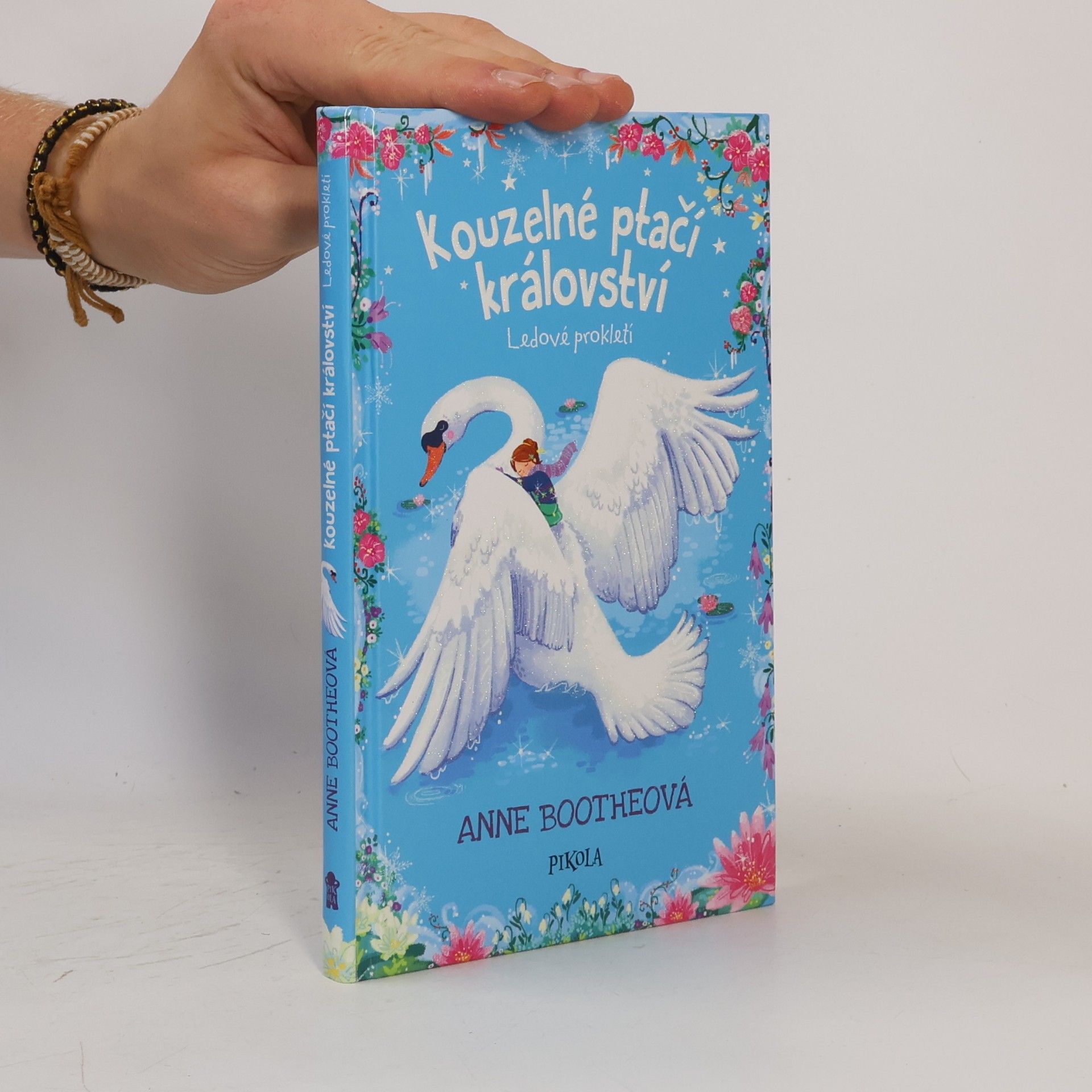 Rosie Butcher Kouzelné ptačí království. Ledové prokletí