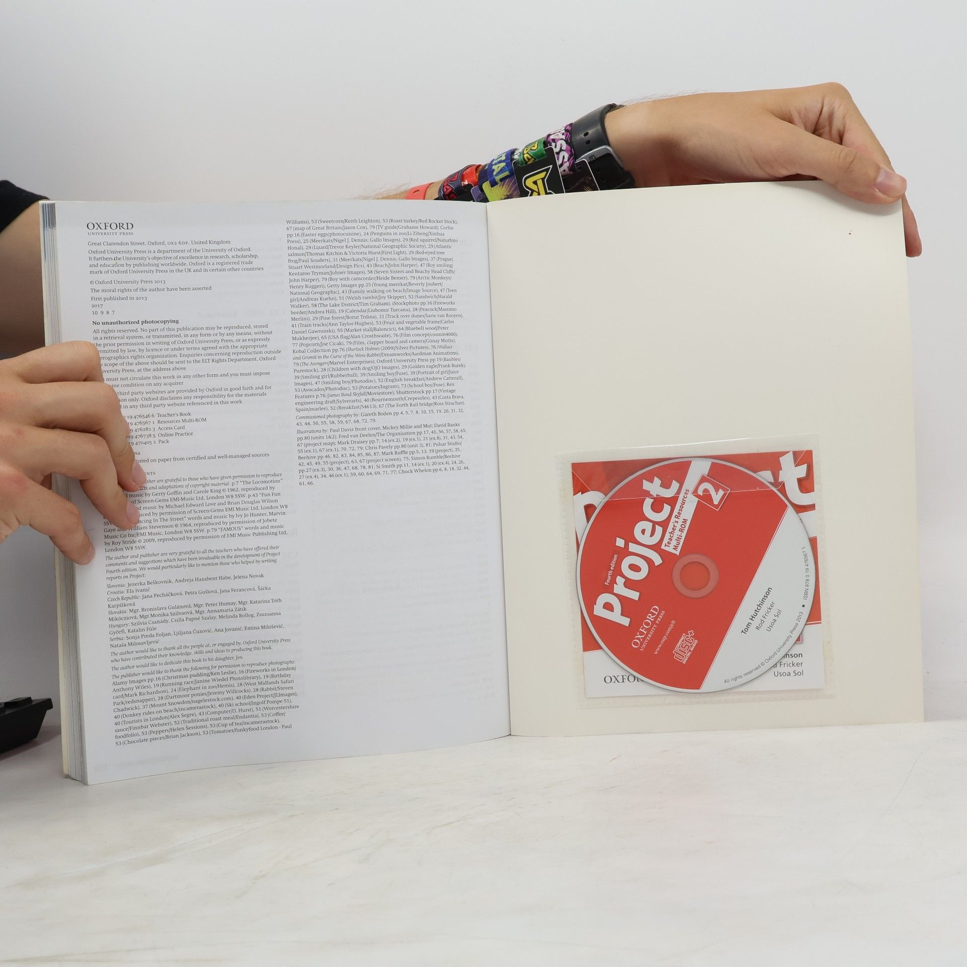 Tom Hutchinson Project 2. Teacher's book. Fourth edition
