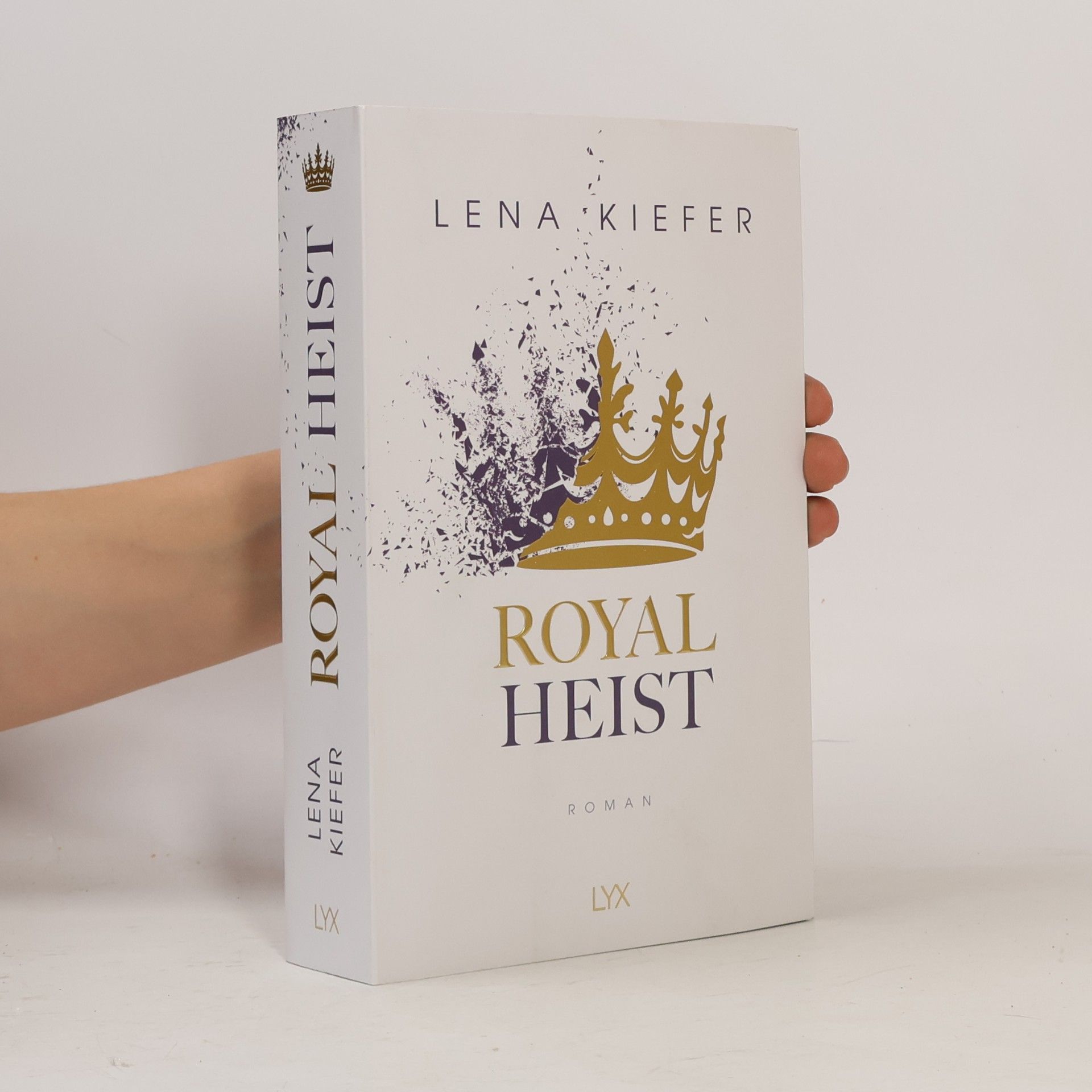 Lena Kiefer Royal Heist