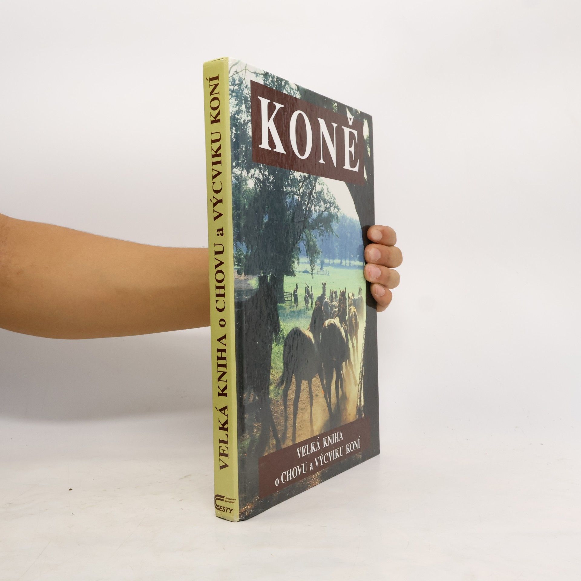 Jaromír Dušek Koně. Velká kniha o chovu a výcviku koní