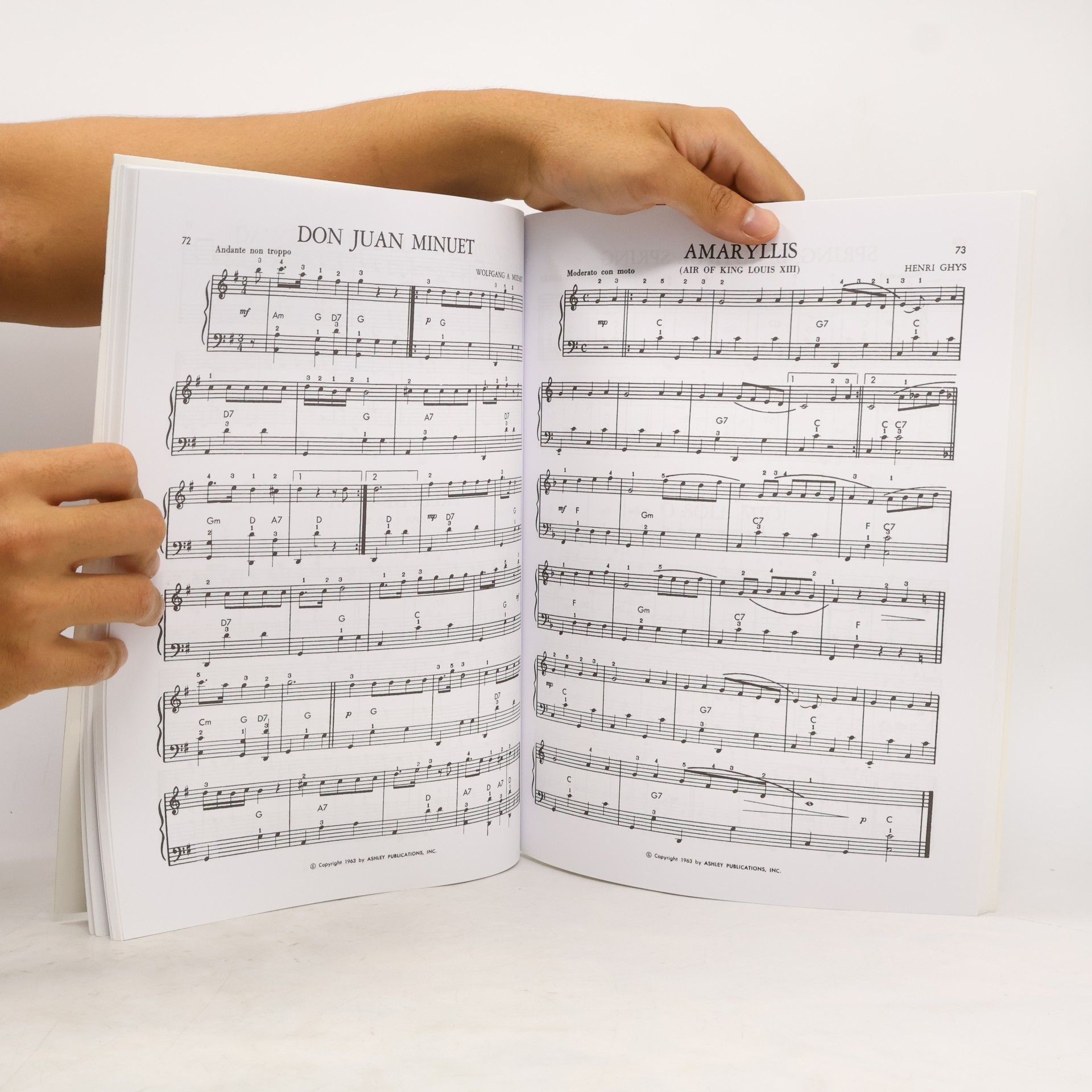 Albert Gamse World's Favorite Series - 27: 138 Easy to Play Melodies for Accordion