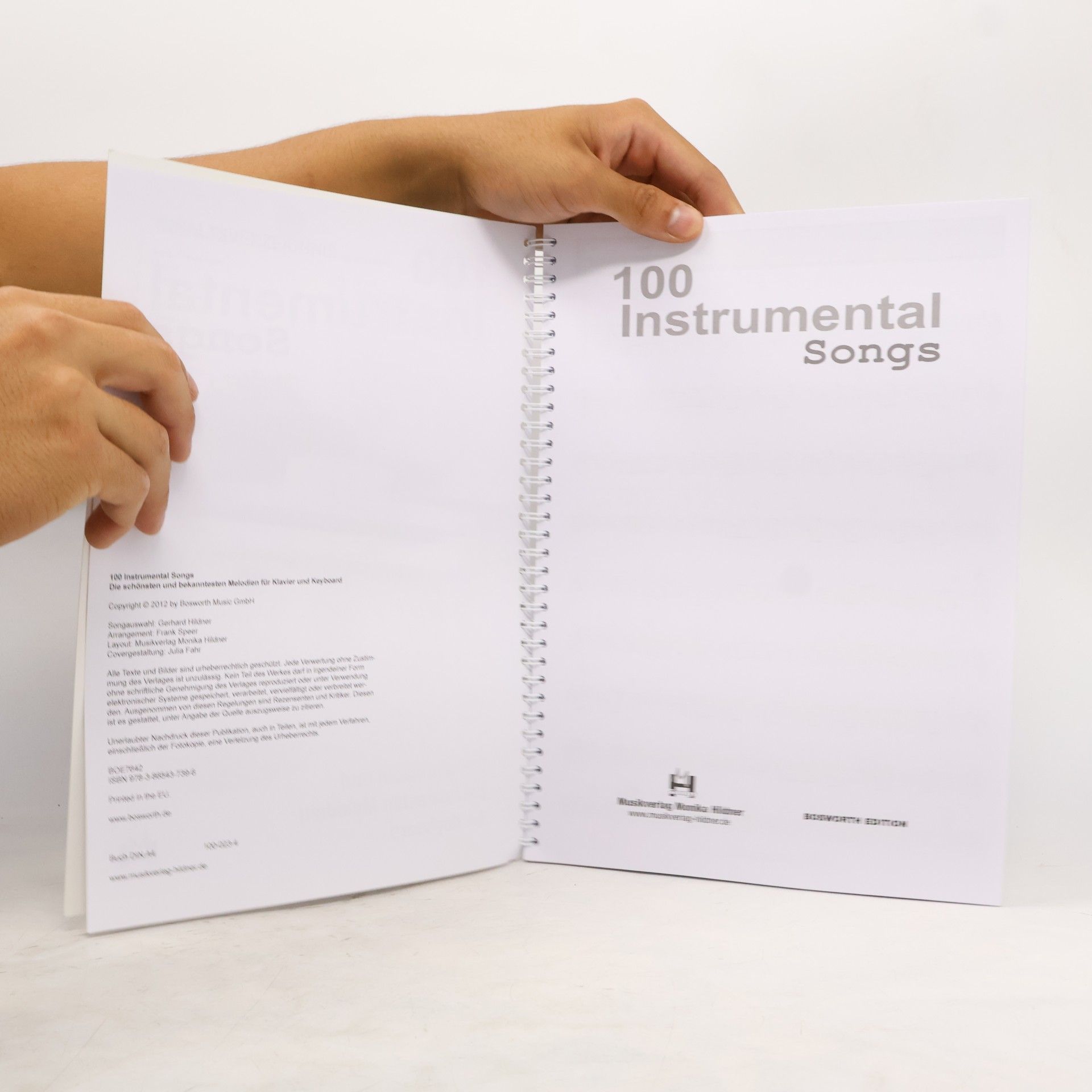 Various 100 Instrumental Songs: Songbook für Klavier, Keyboard