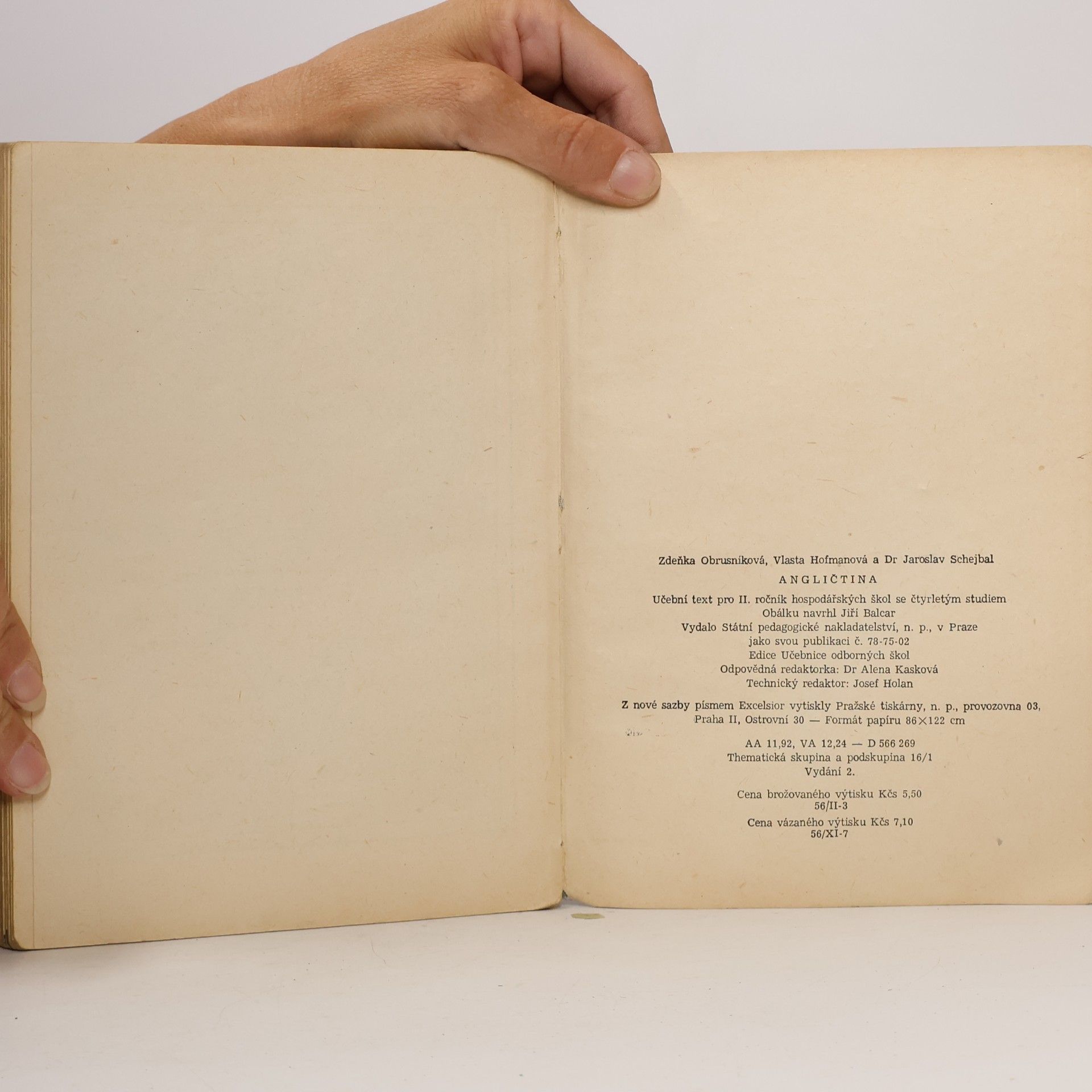 Various authors Angličtina pro druhý ročník hospodářských škol se čtyrletým studiem 2
