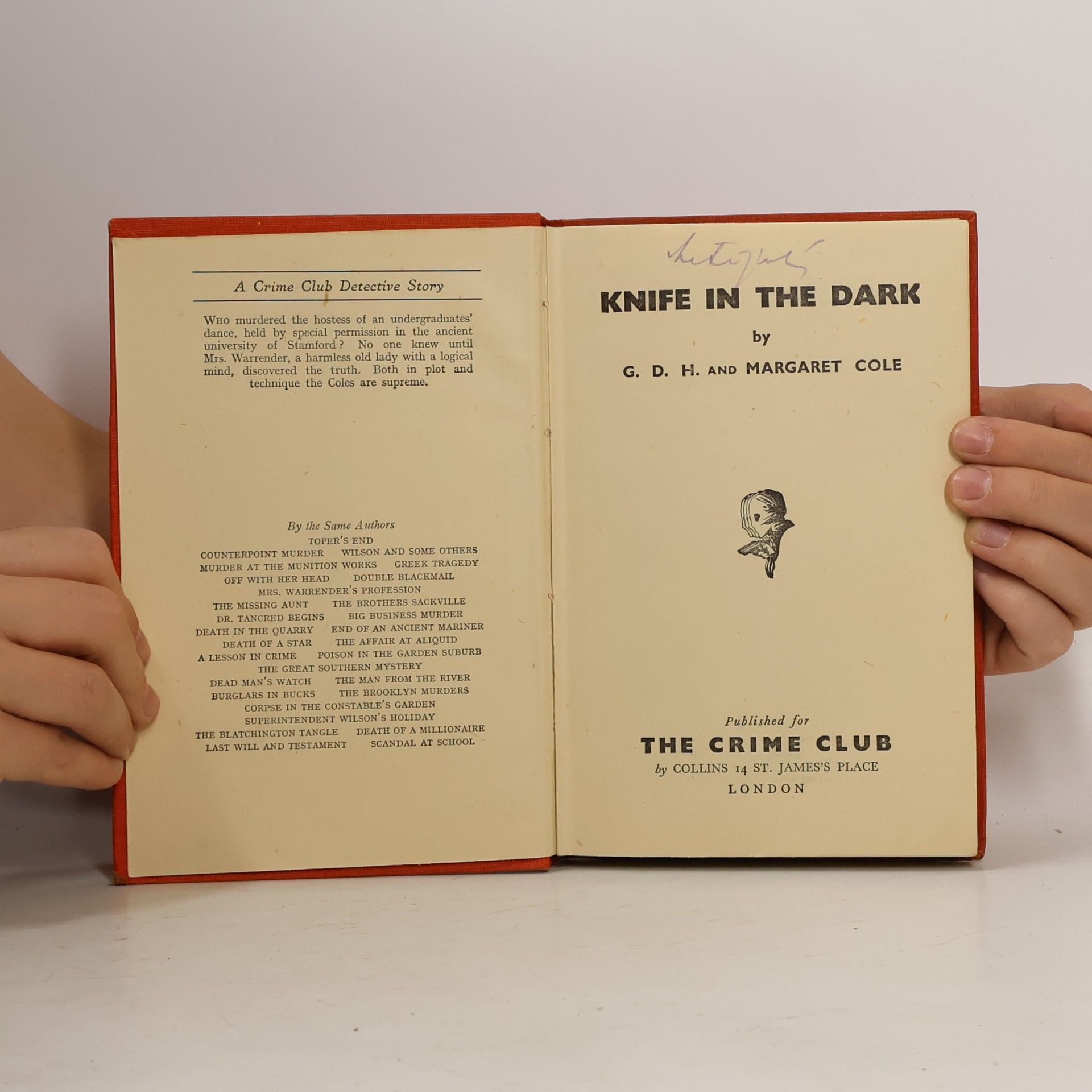 G.D.H. Cole Knife in the Dark