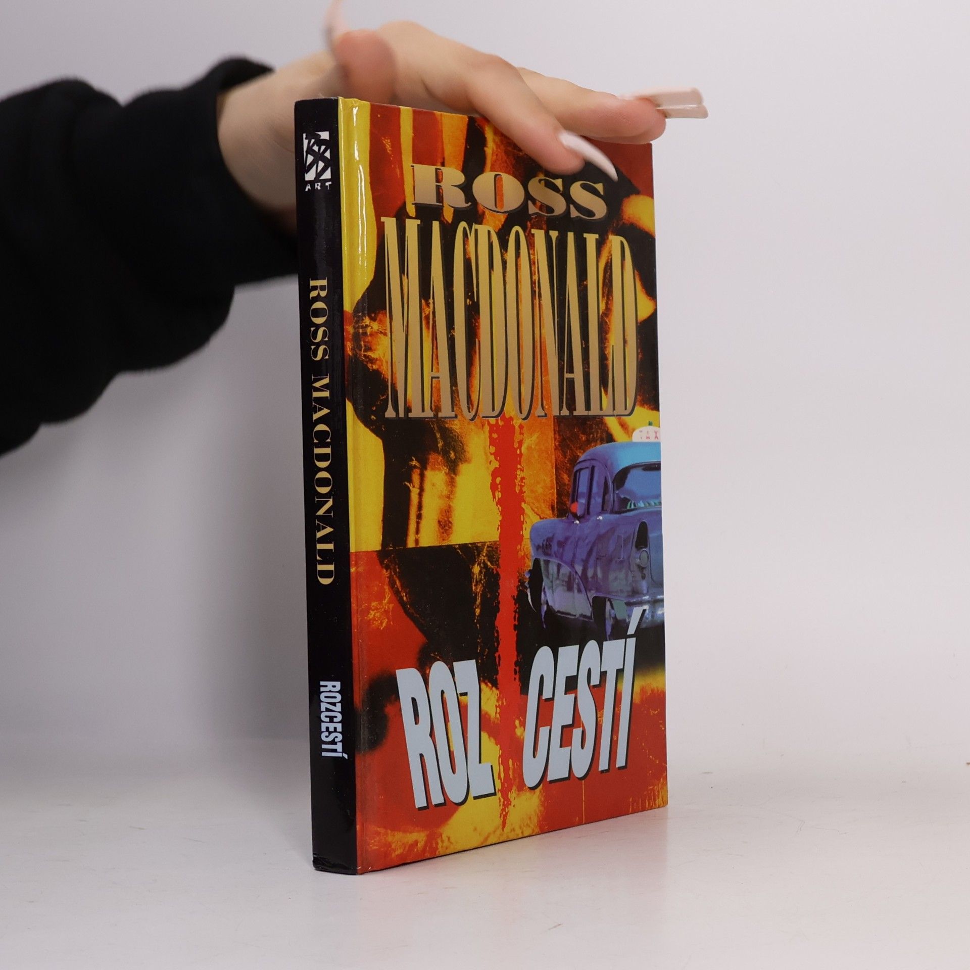 Ross Macdonald Rozcestí