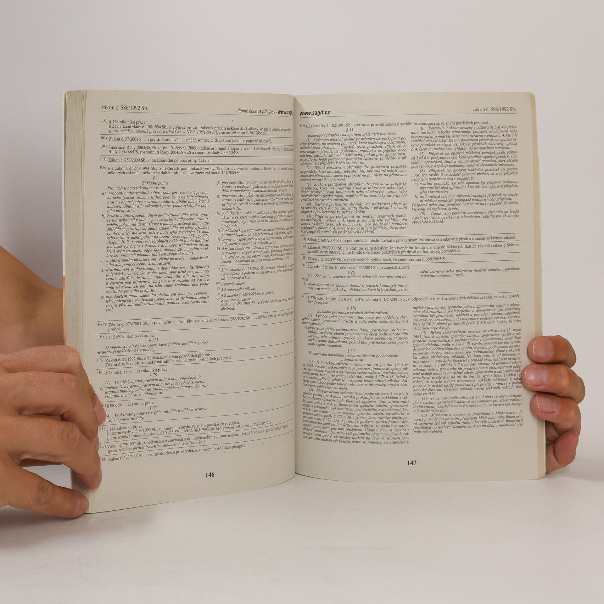 Autorenkollektiv Úplné znění 692: Daně z příjmů