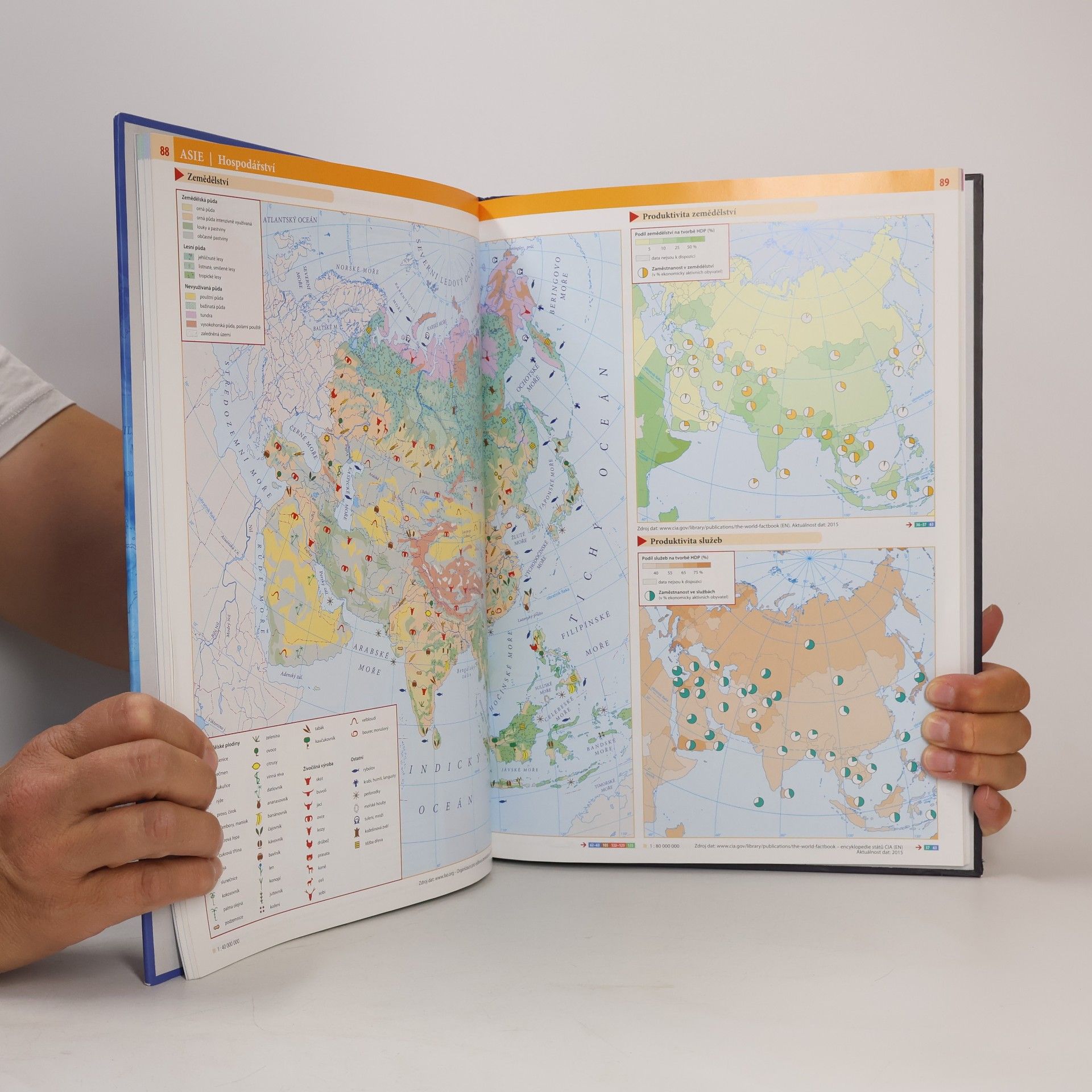 Kolektív autorov Školní atlas světa