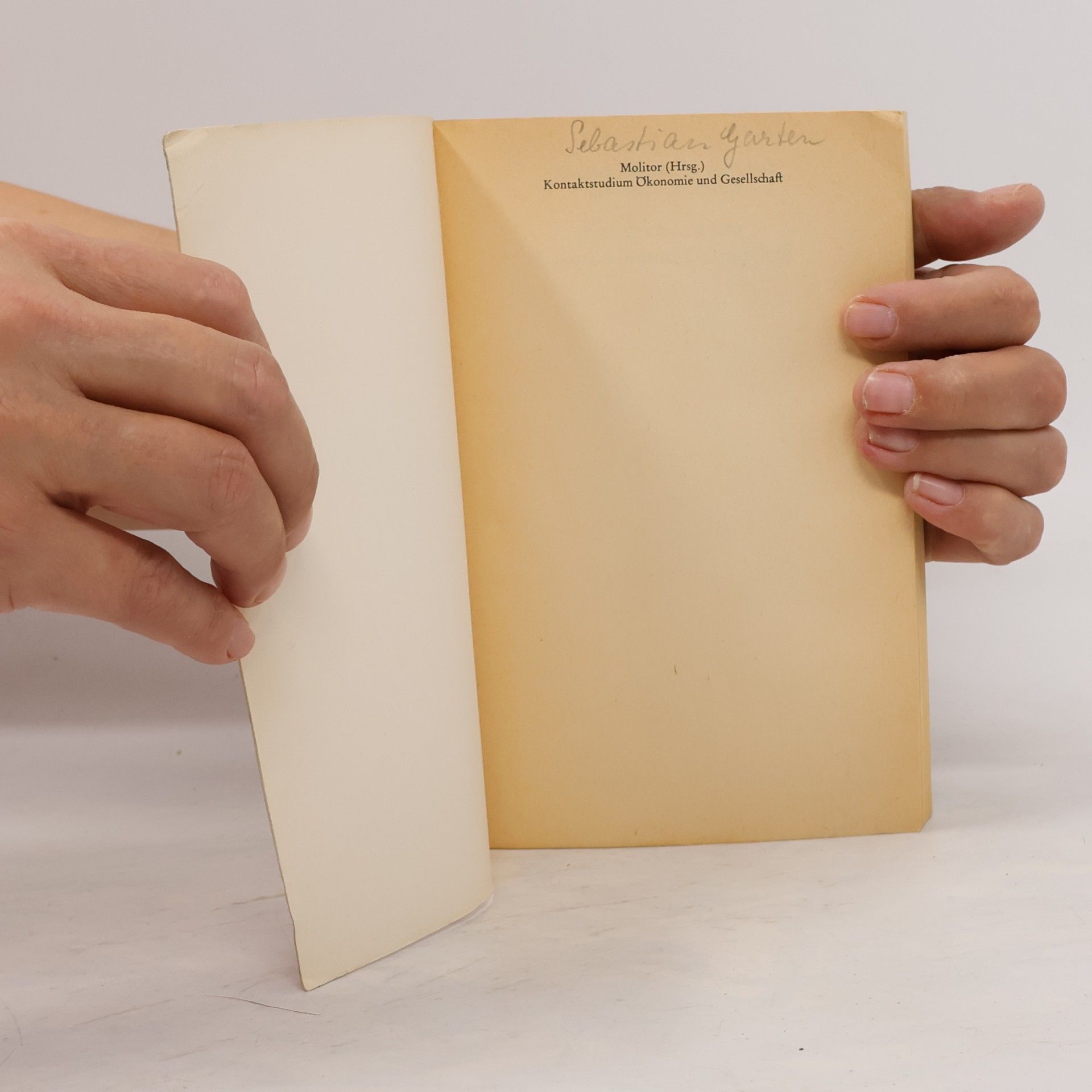 Regina Molitor Kontaktstudium - Ökonomie und Gesellschaft