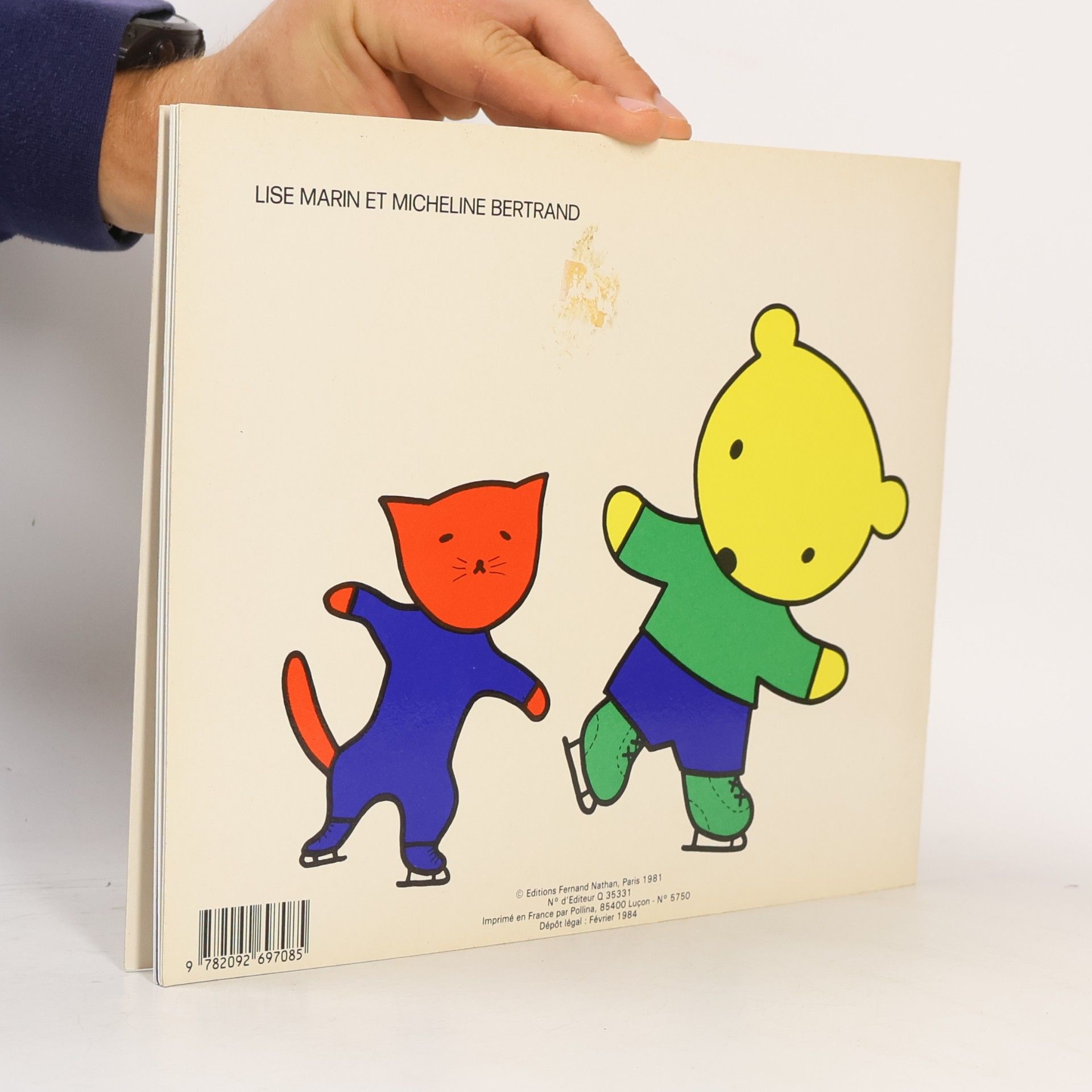 Jean Bertrand Ploum le petit ours fait du sport: Football, basket-ball, gymnastique, tir à l'arc, natation, ski, patinage