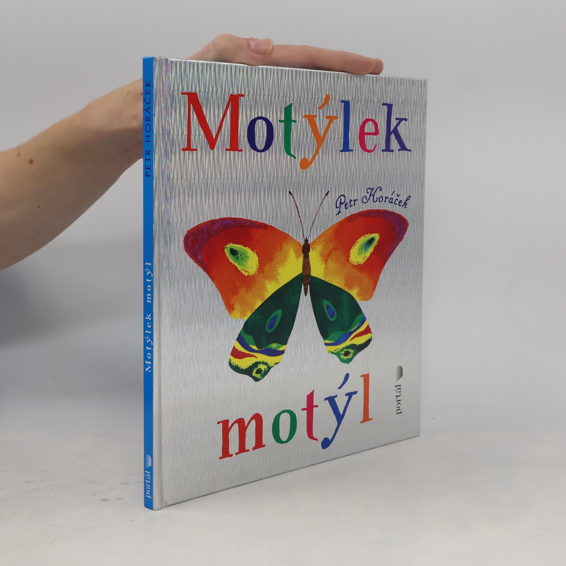 Motýlek motýl