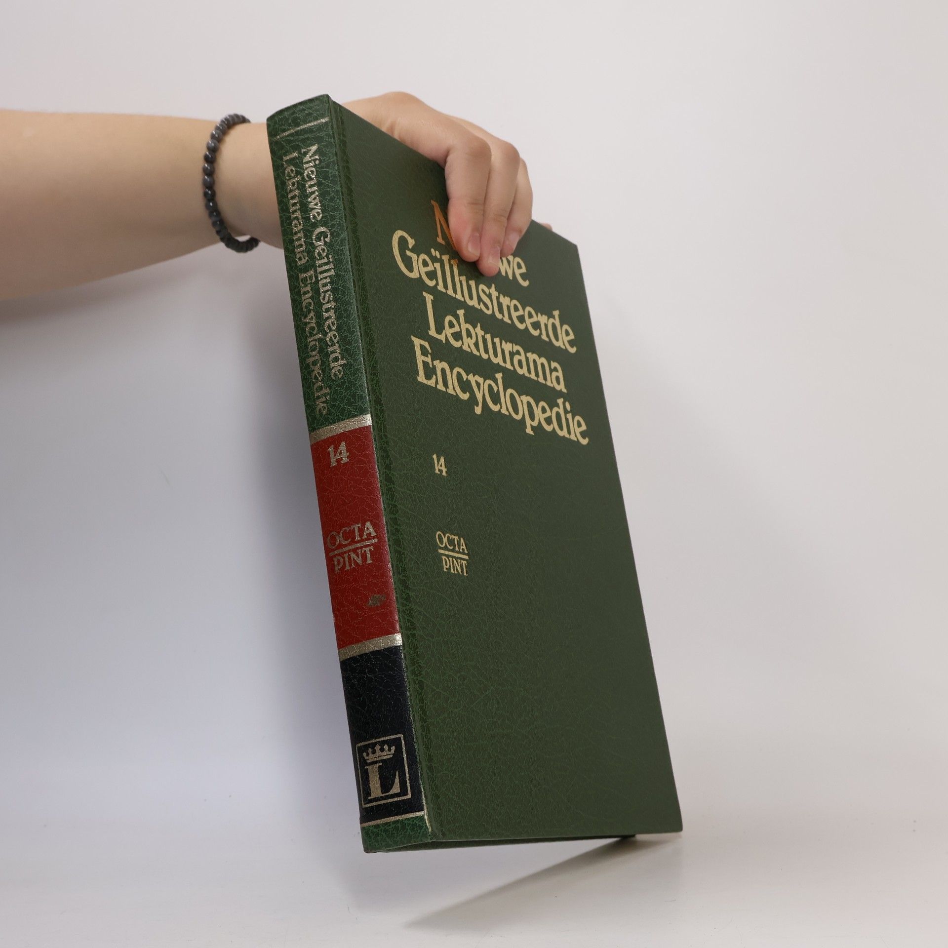 Various authors Nieuwe Geïllustreerde Lekturama Encyclopedie 14. OCTA-PINT