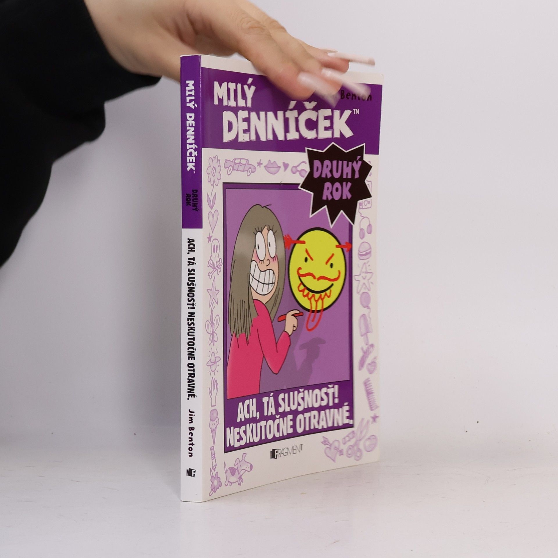 Jim Benton Milý denníček. Druhý rok. Ach, tá slušnosť! Neskutočne otravné.