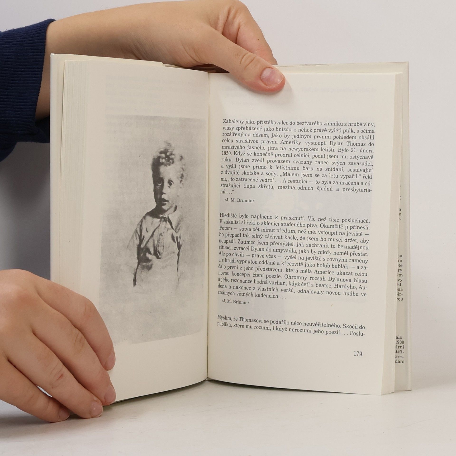 Dylan Thomas Svlékání tmy