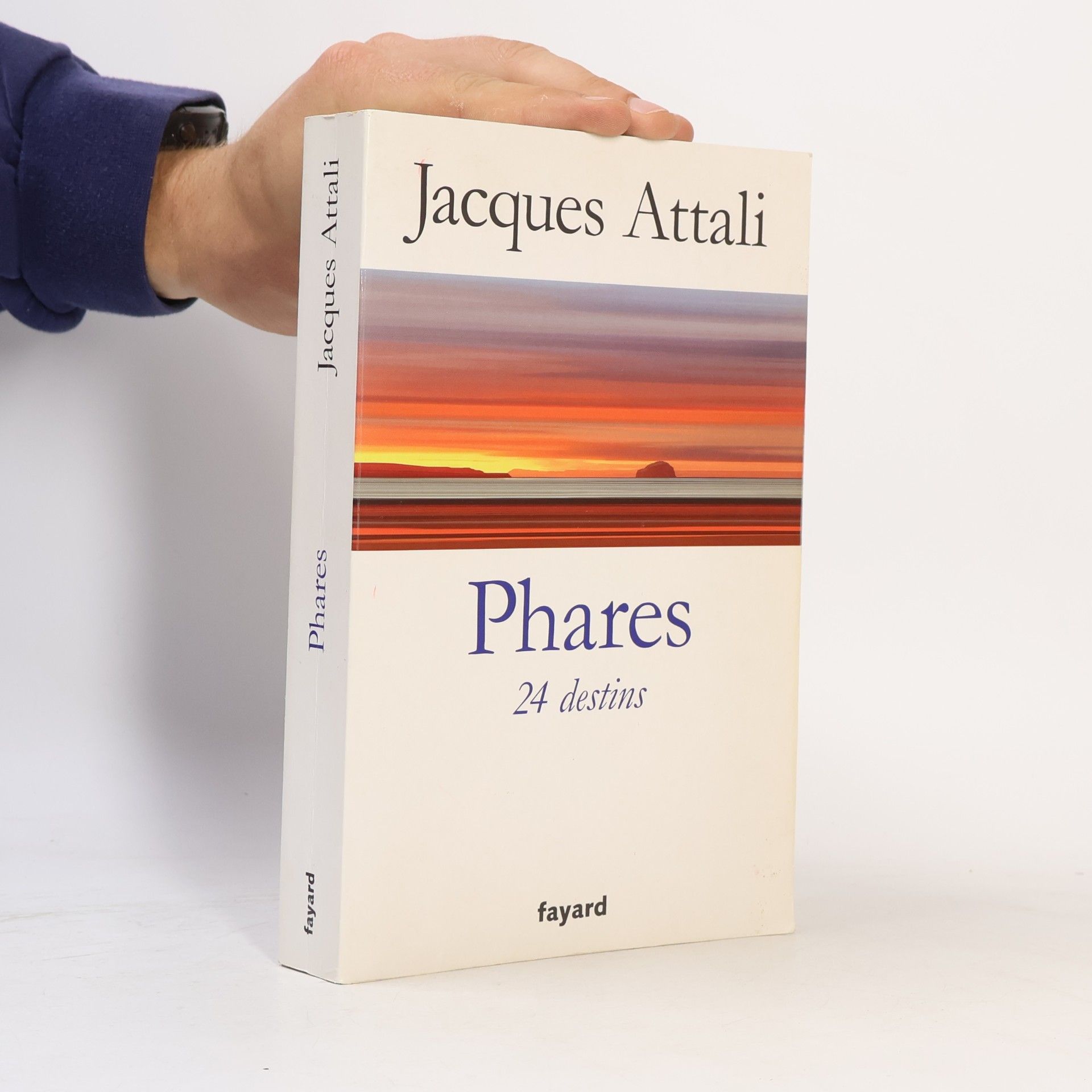 Phares. 24 destins