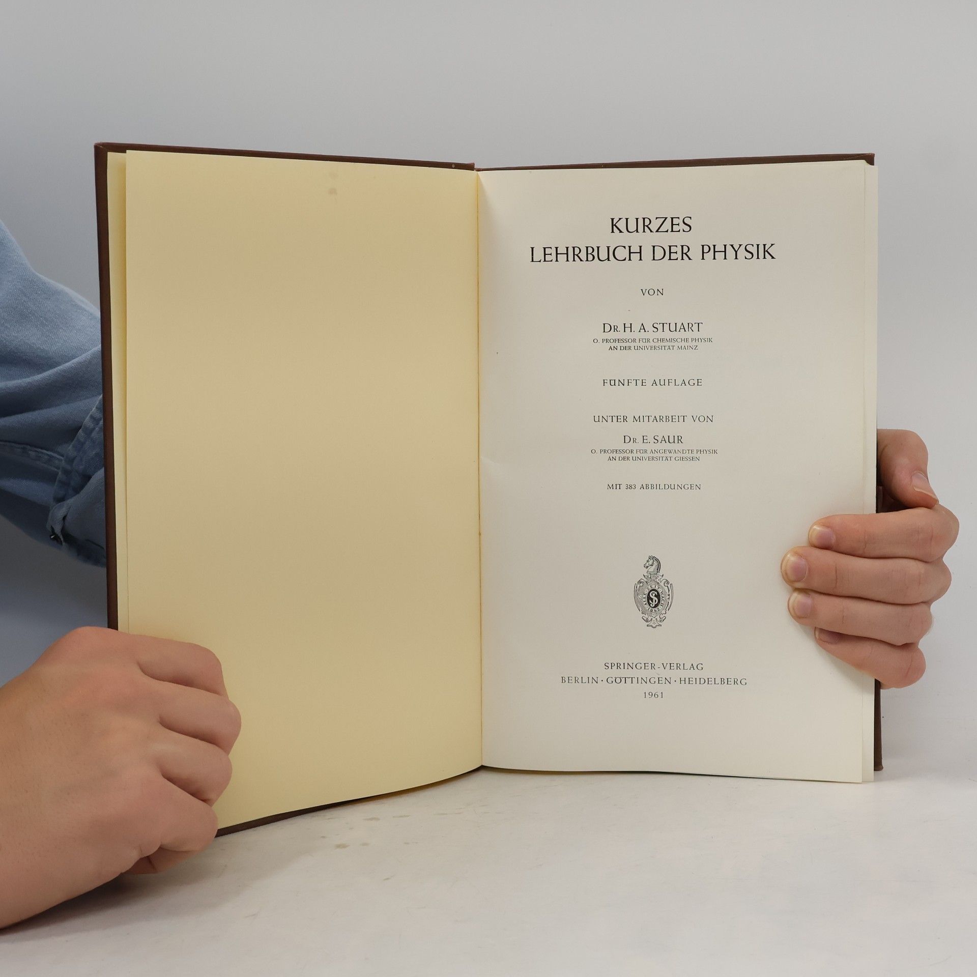 H. A. Stuart Kurzes: Lehrbuch der Physik