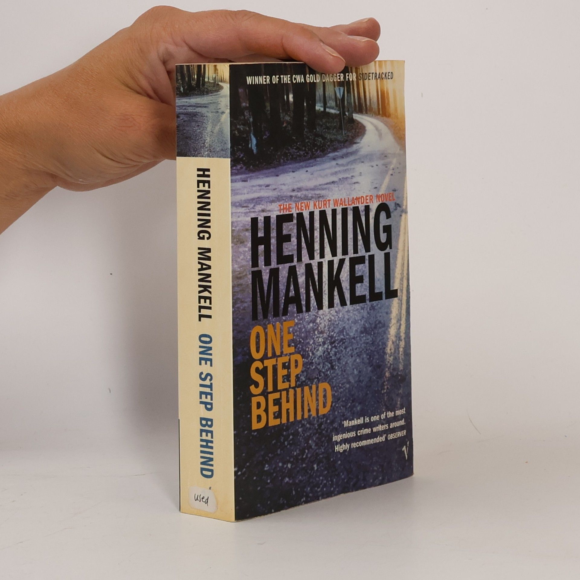 Henning Mankell One Step Behind