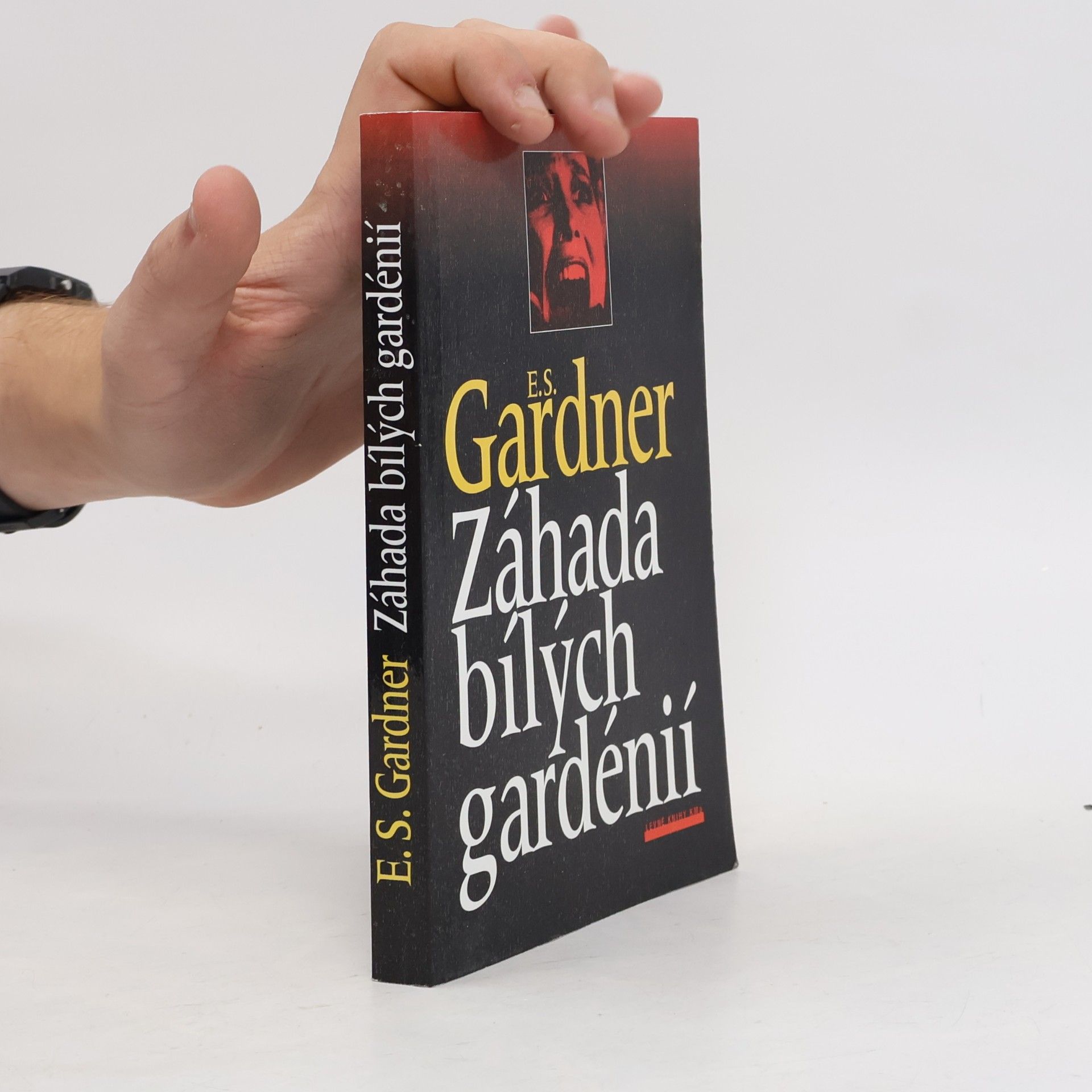 Erle Stanley Gardner Záhada bílých gardénií