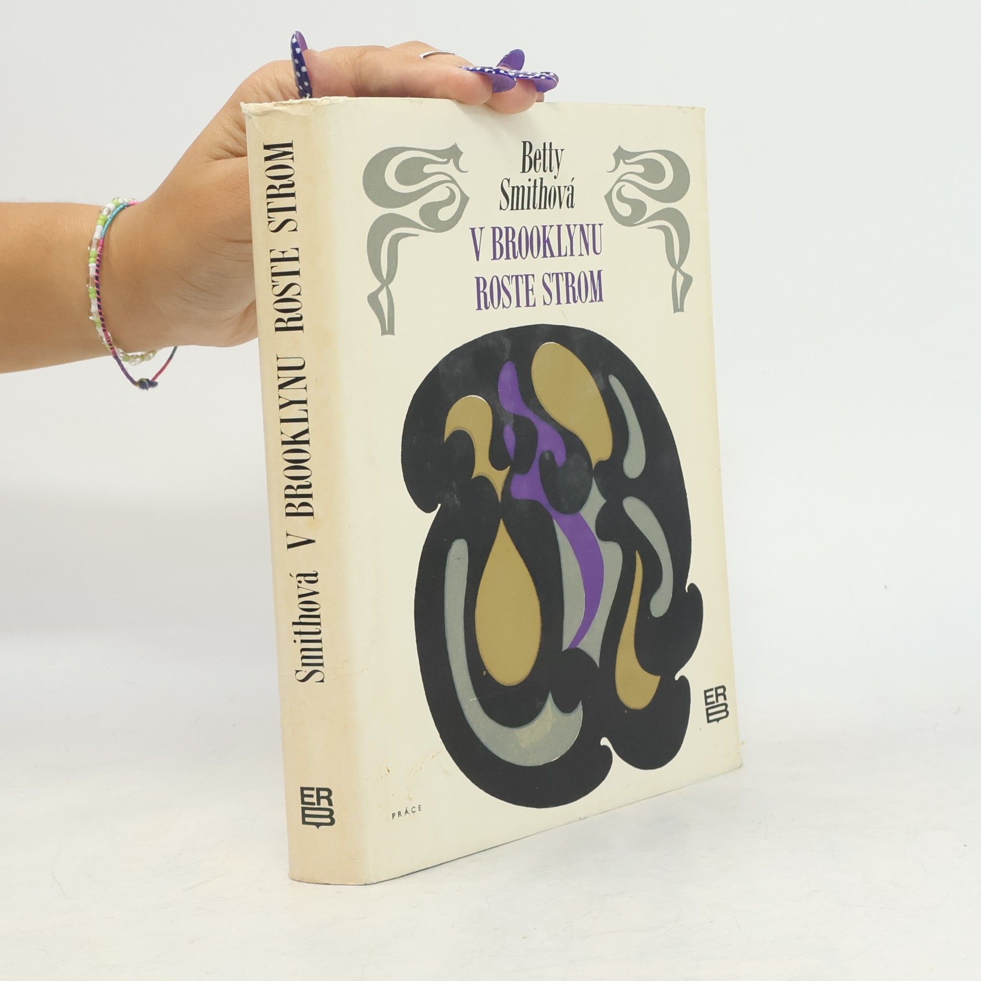 Betty Smith V Brooklynu roste strom