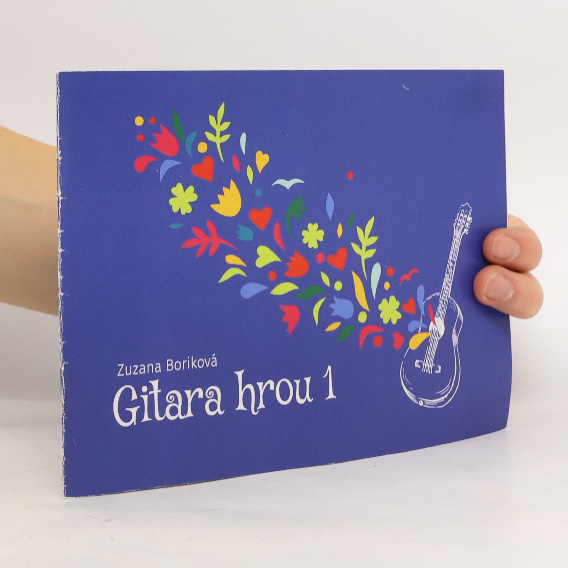 Zuzana boriková Gitara hrou 1