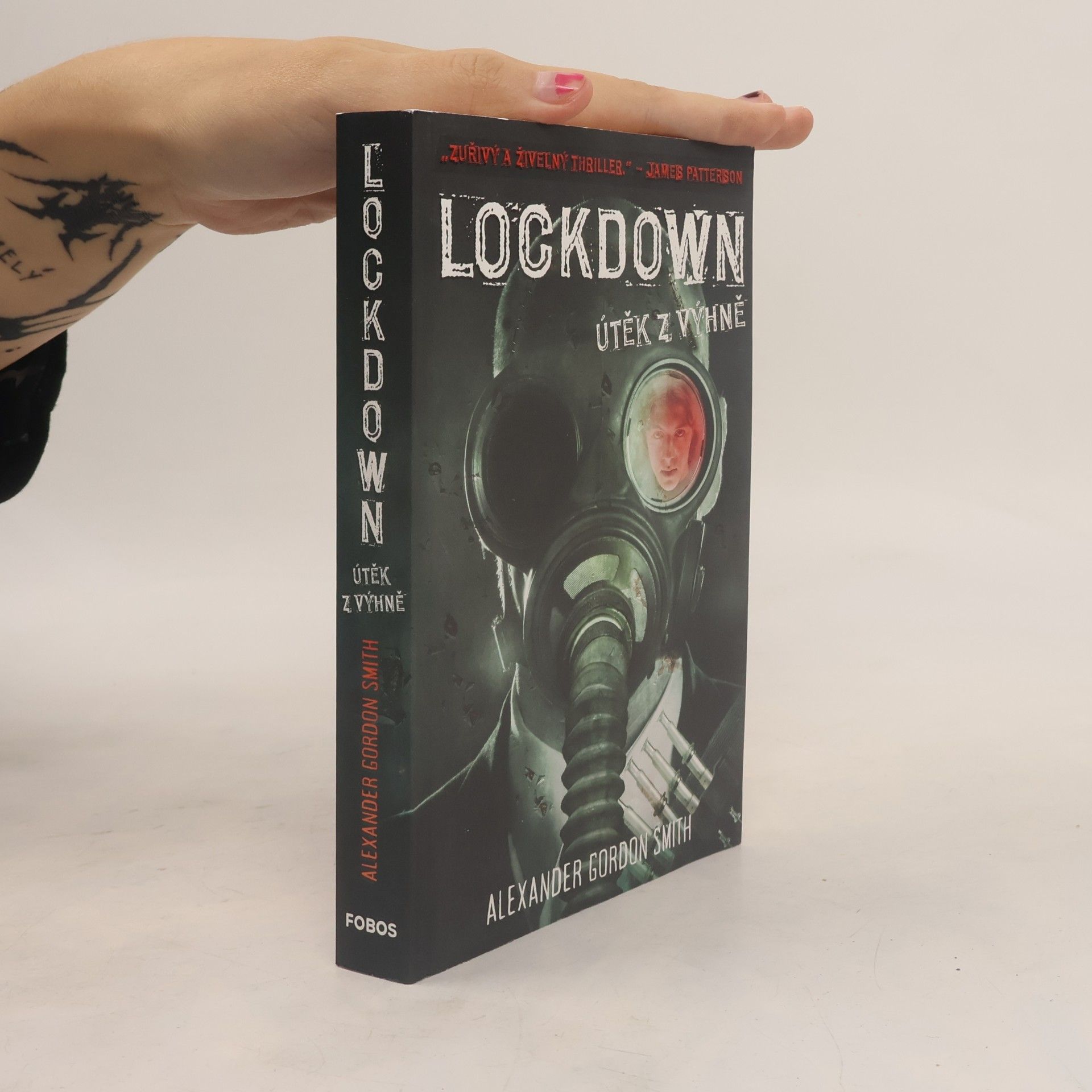 Alexander Gordon Smith Lockdown