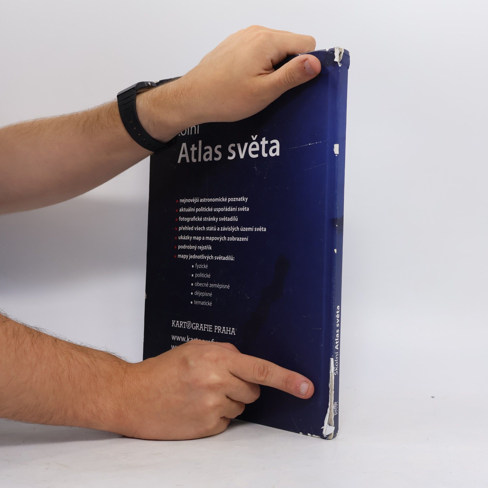 Various authors Školní atlas světa